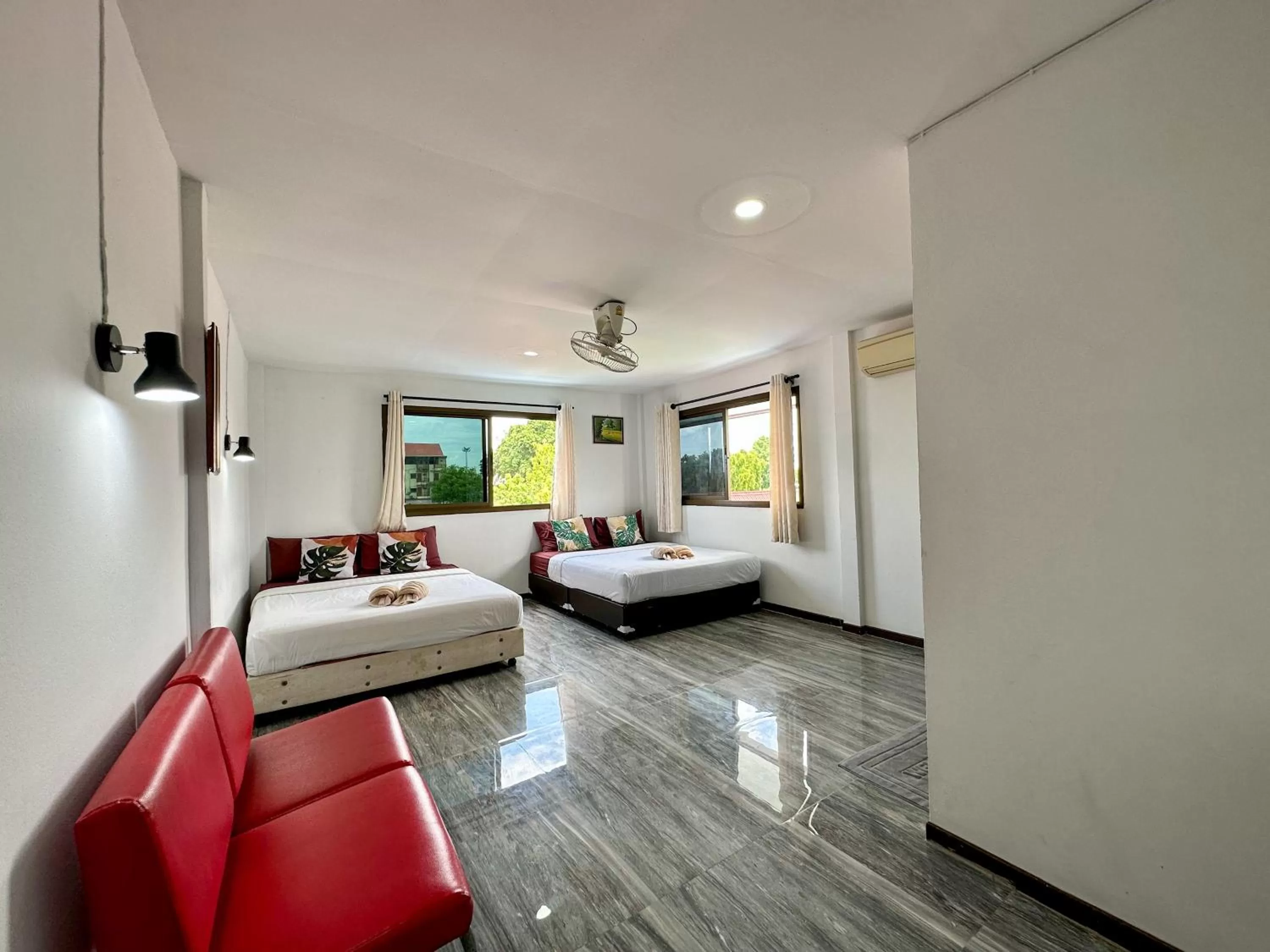 Classic Quadruple Room in Your Home AYUTTHAYA