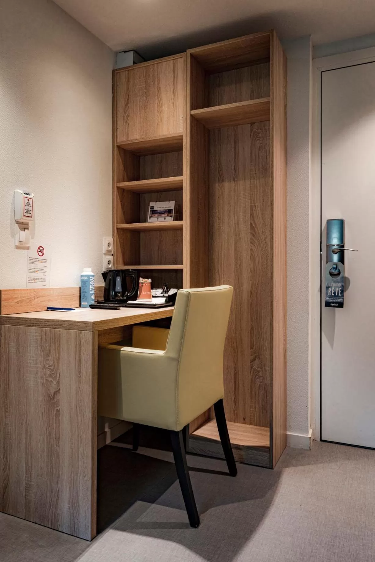 1 Superior Double Bed 1 Junior Bed in Kyriad Annemasse - Geneve