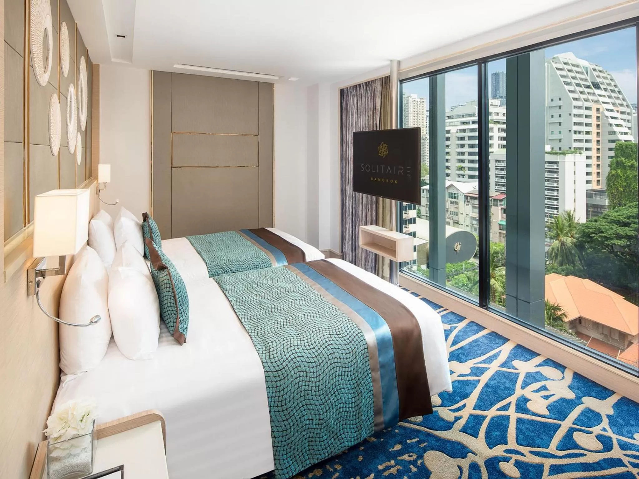 Family Connect Solitaire in Solitaire Bangkok Sukhumvit 11