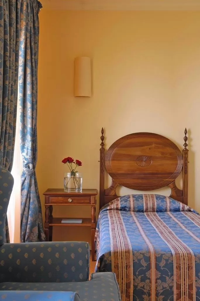 Single Room in Hotel do Elevador