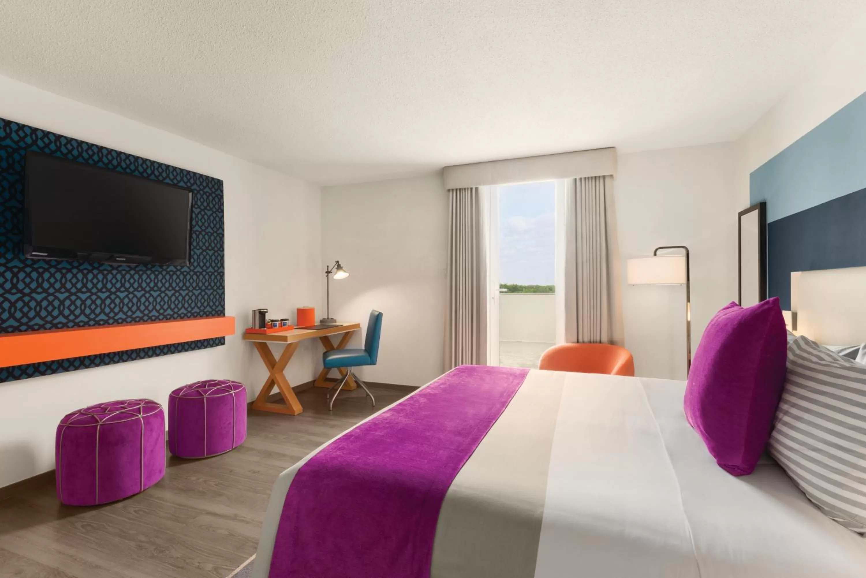 King Room with Balcony in TRYP by Wyndham Isla Verde