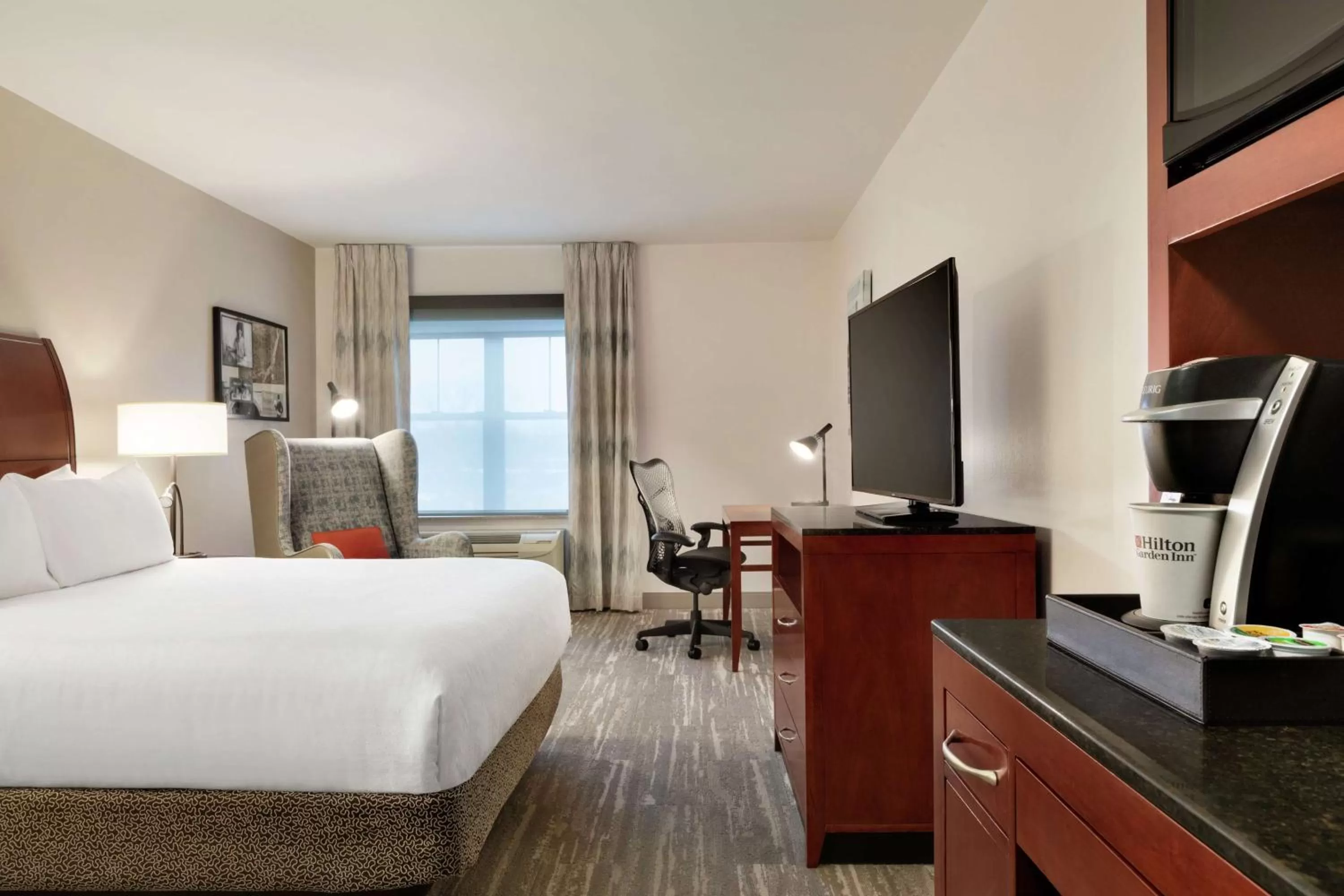 King Room in Hilton Garden Inn Troy