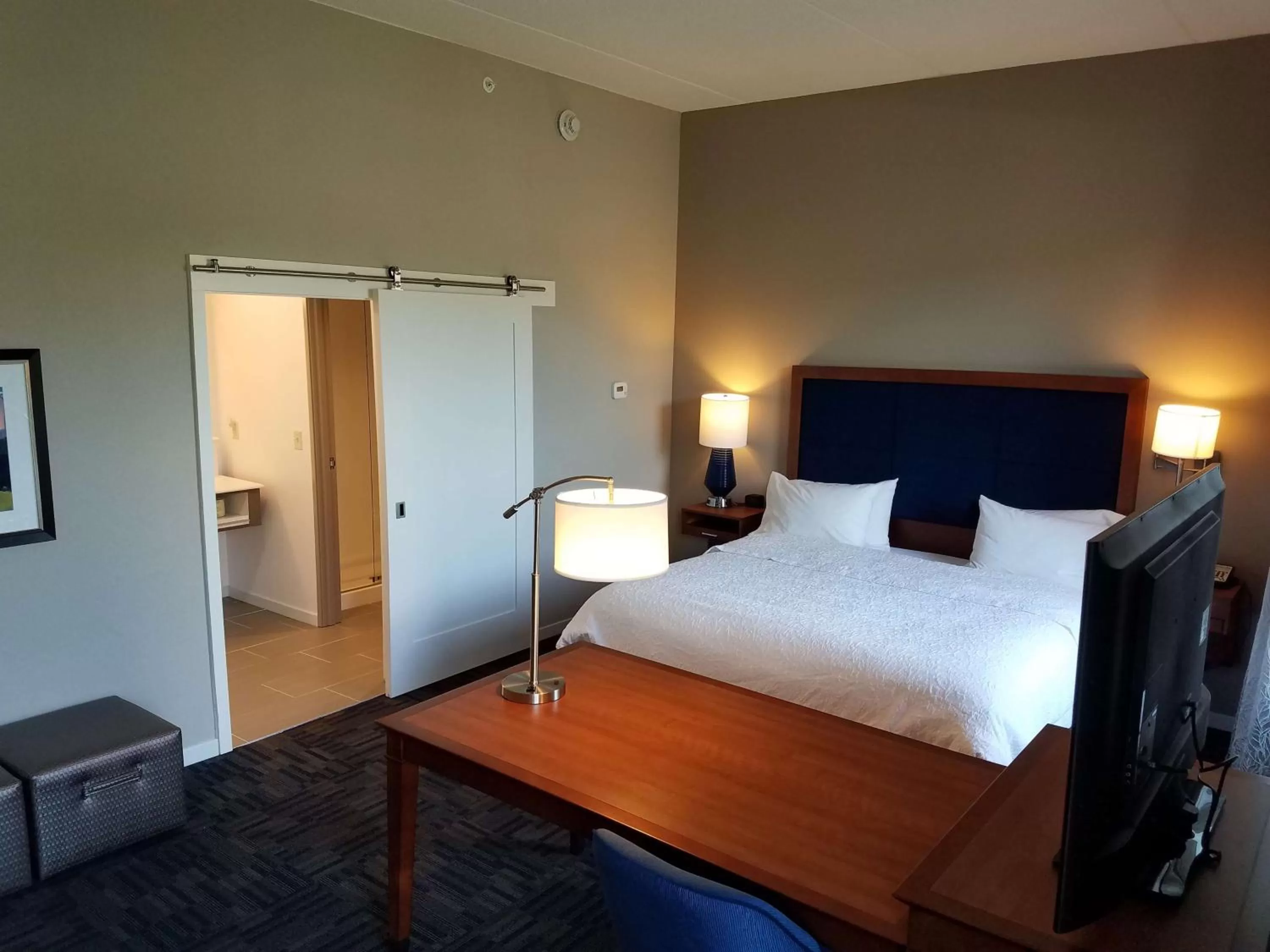 Executive King Suite - Non Smoking in Hampton Inn & Suites Newburgh Stewart Airport, NY