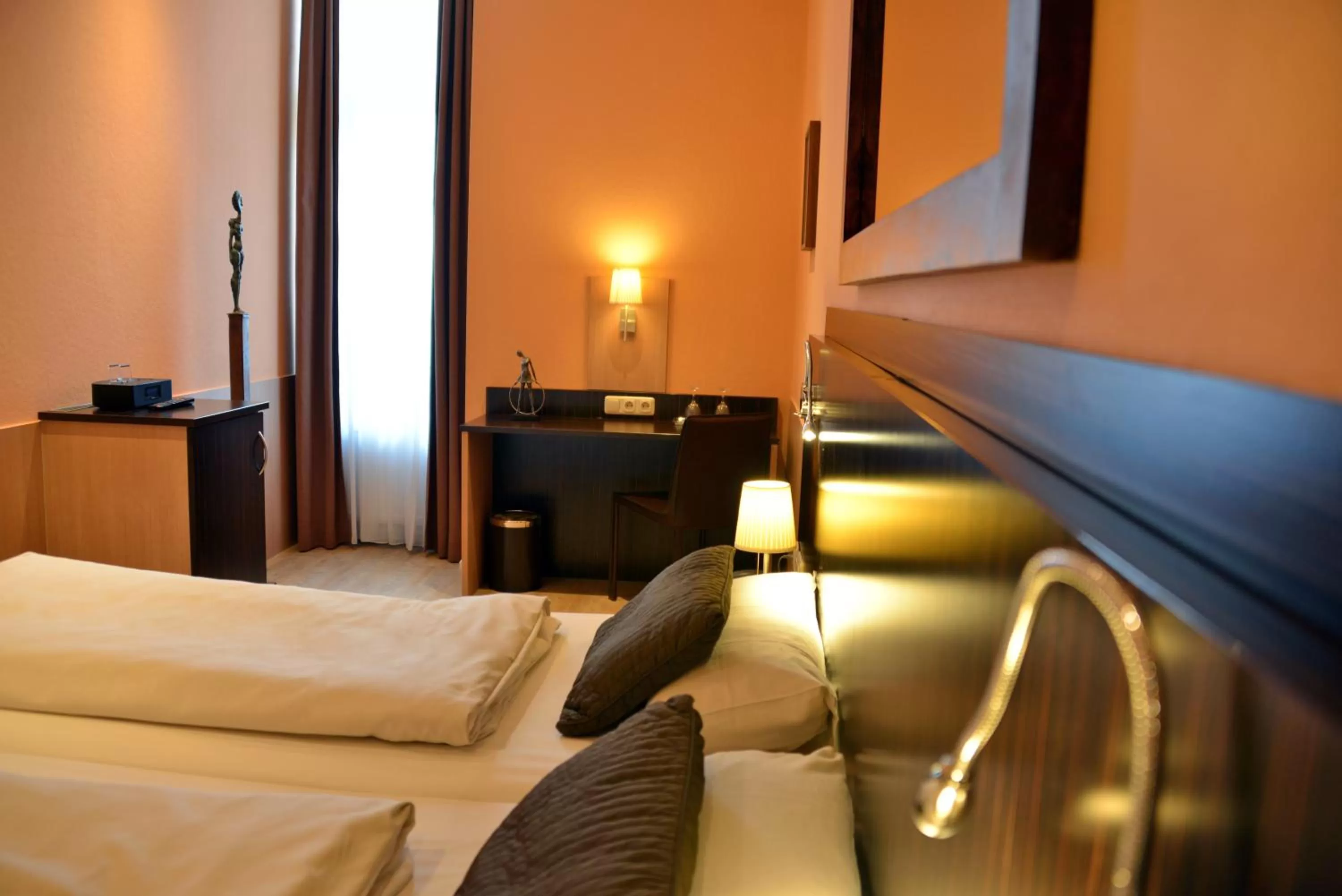 Photo of the whole room, Bed in Arthotel Munich