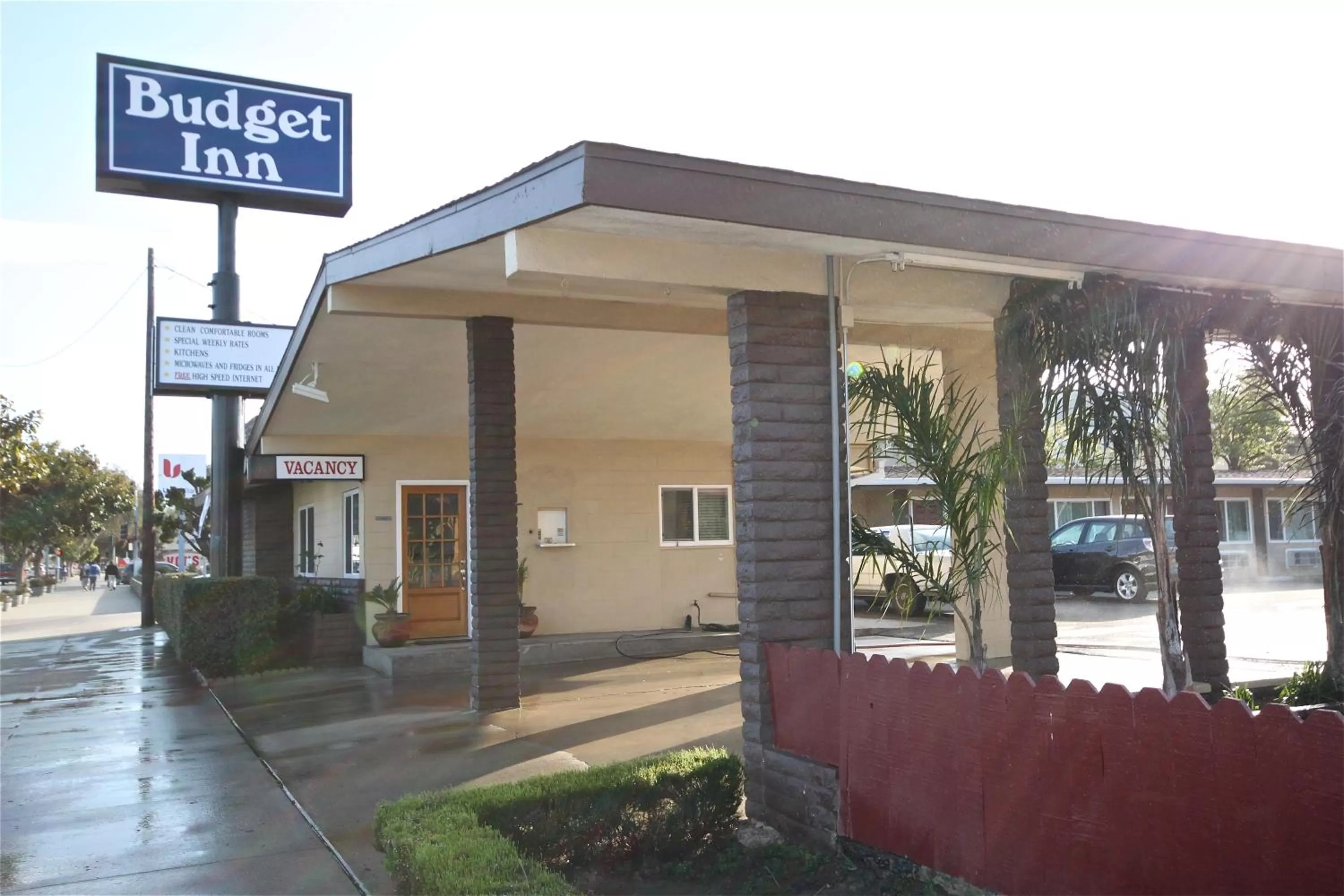 Property building in Budget Inn