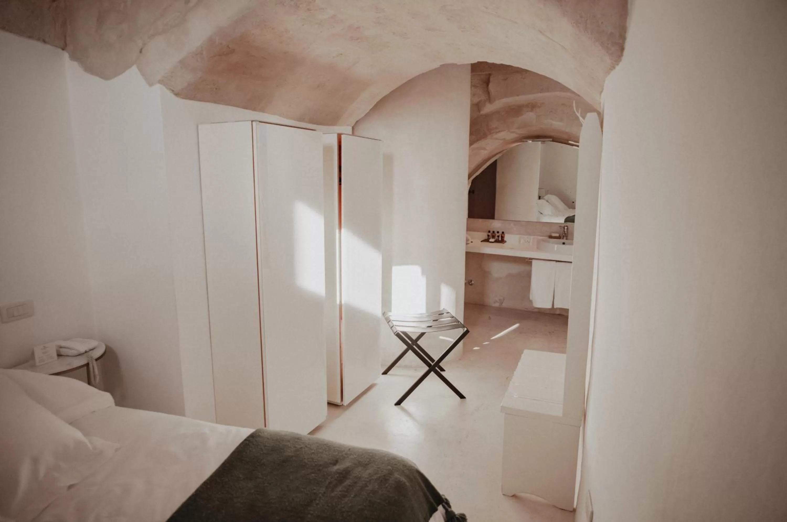 Deluxe Double or Twin Room in Sant'Angelo, Matera - Small Luxury Hotels