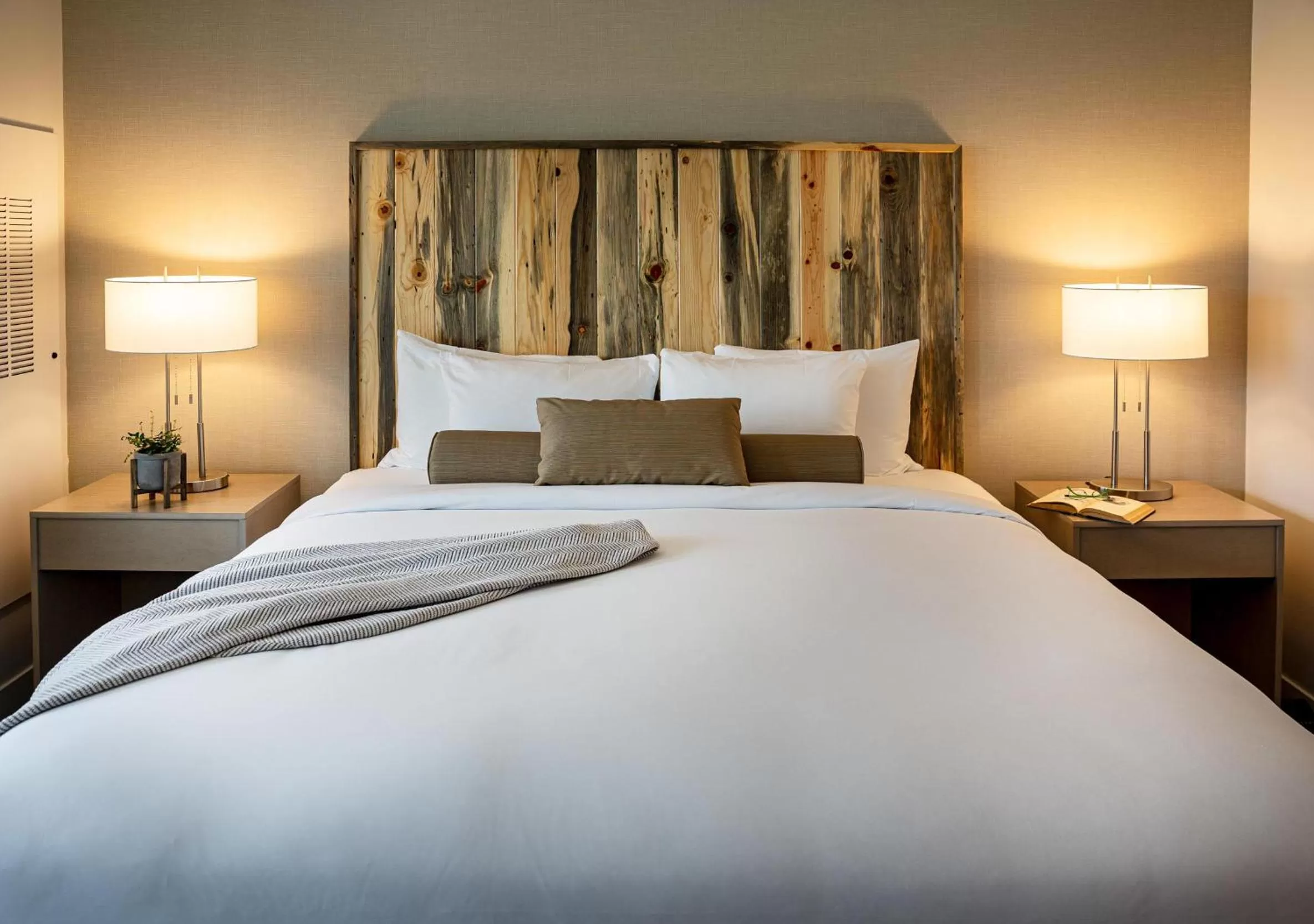 King Suite - Disability Access in Hotel Maverick