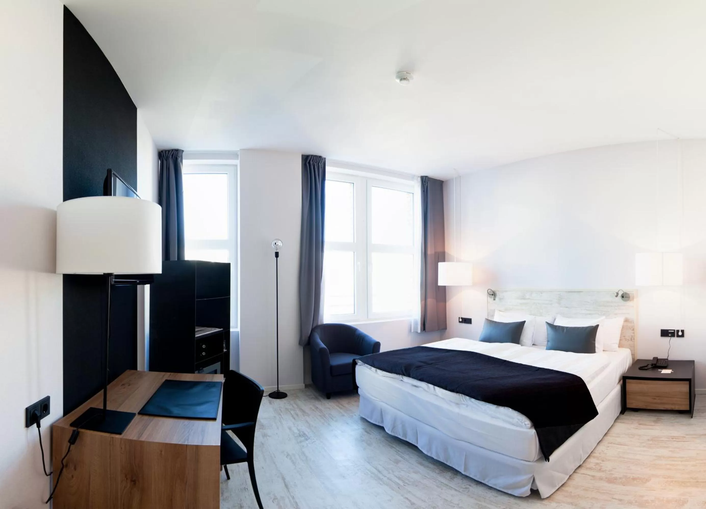 Standard Double Room in Catalonia Berlin Mitte