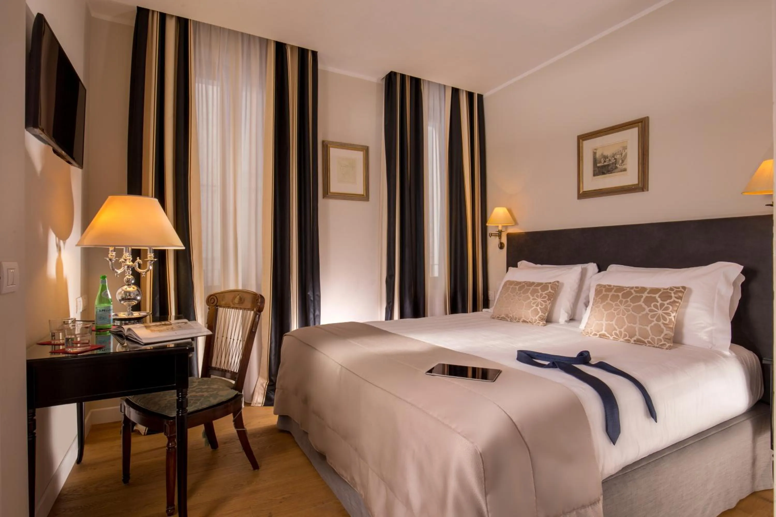 Classic Double Room in Hotel Monte Cenci