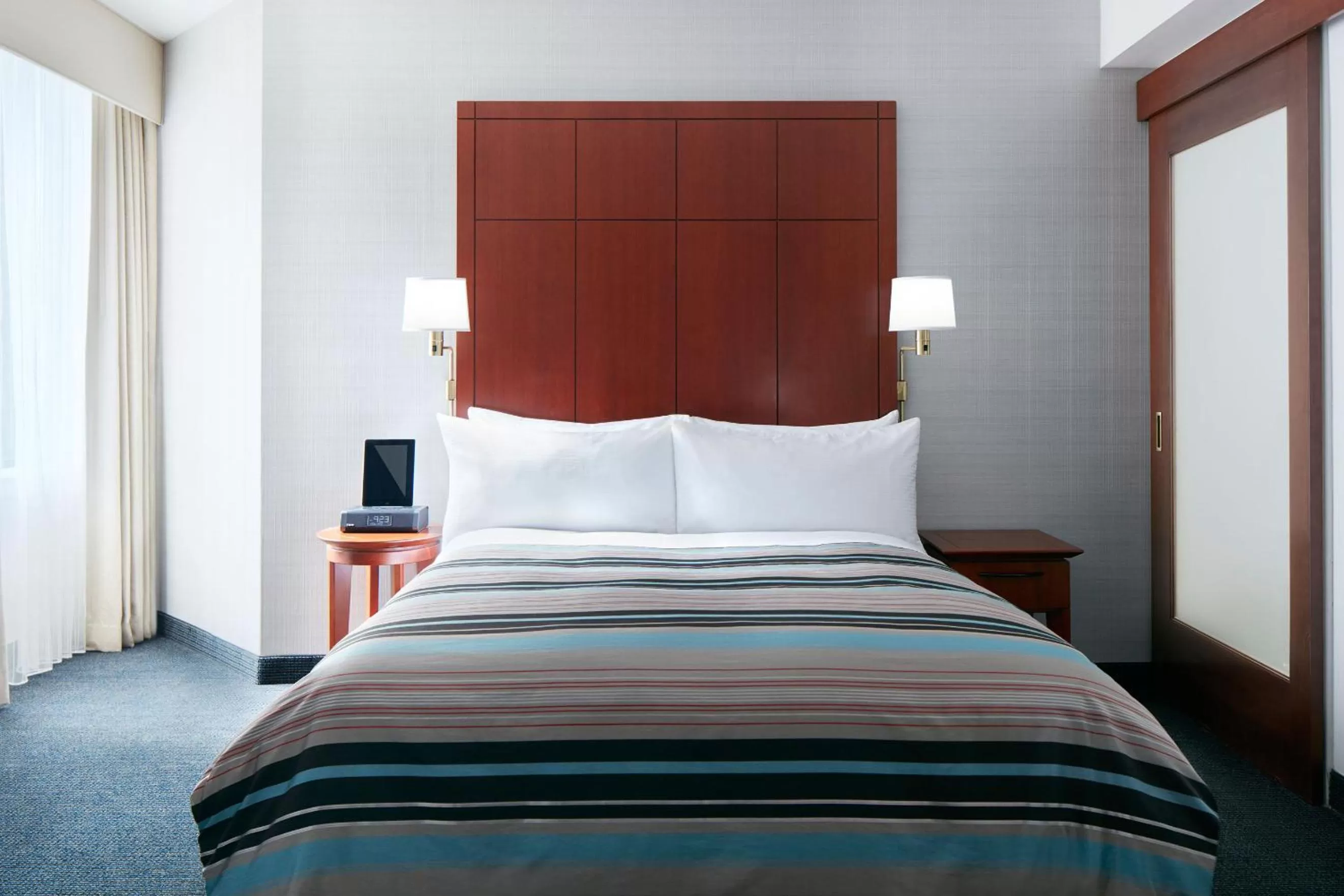 Mobility Accessible Standard Room in Central Loop Hotel