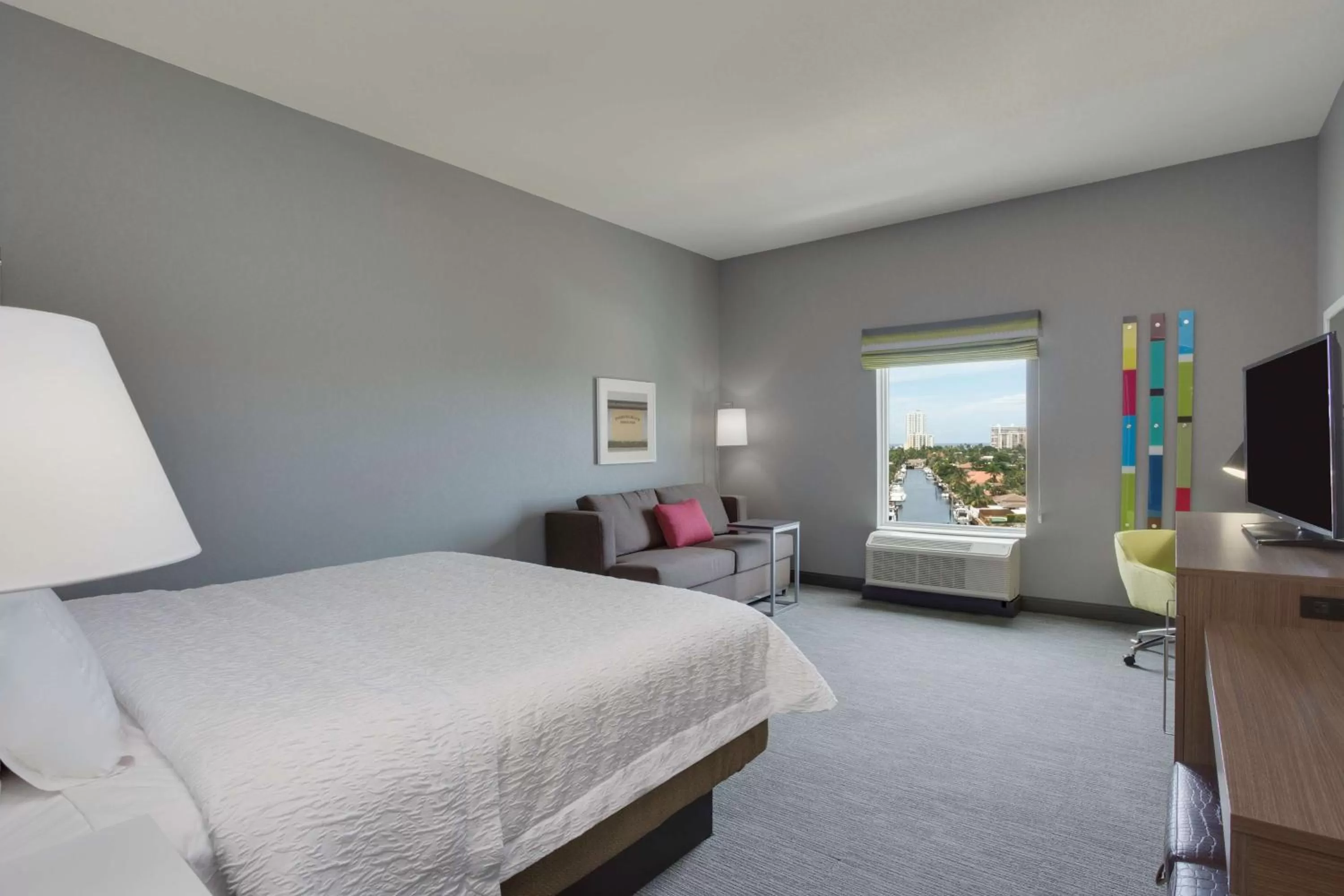 King Room with Sofa Bed - Non-Smoking in Hampton Inn Fort Lauderdale Pompano Beach