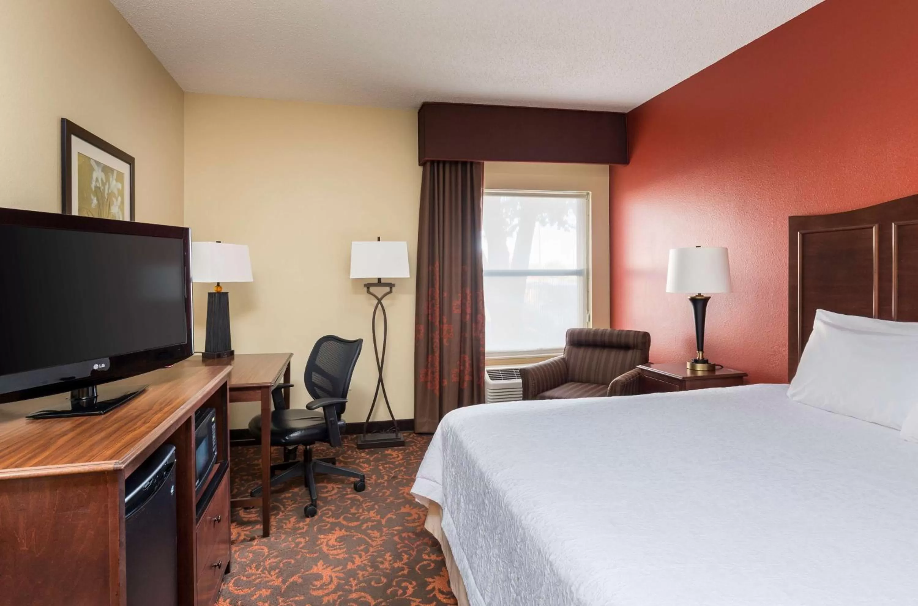 Queen Room with Two Queen Beds - Mobility Access/Non-Smoking in Hampton Inn Lubbock