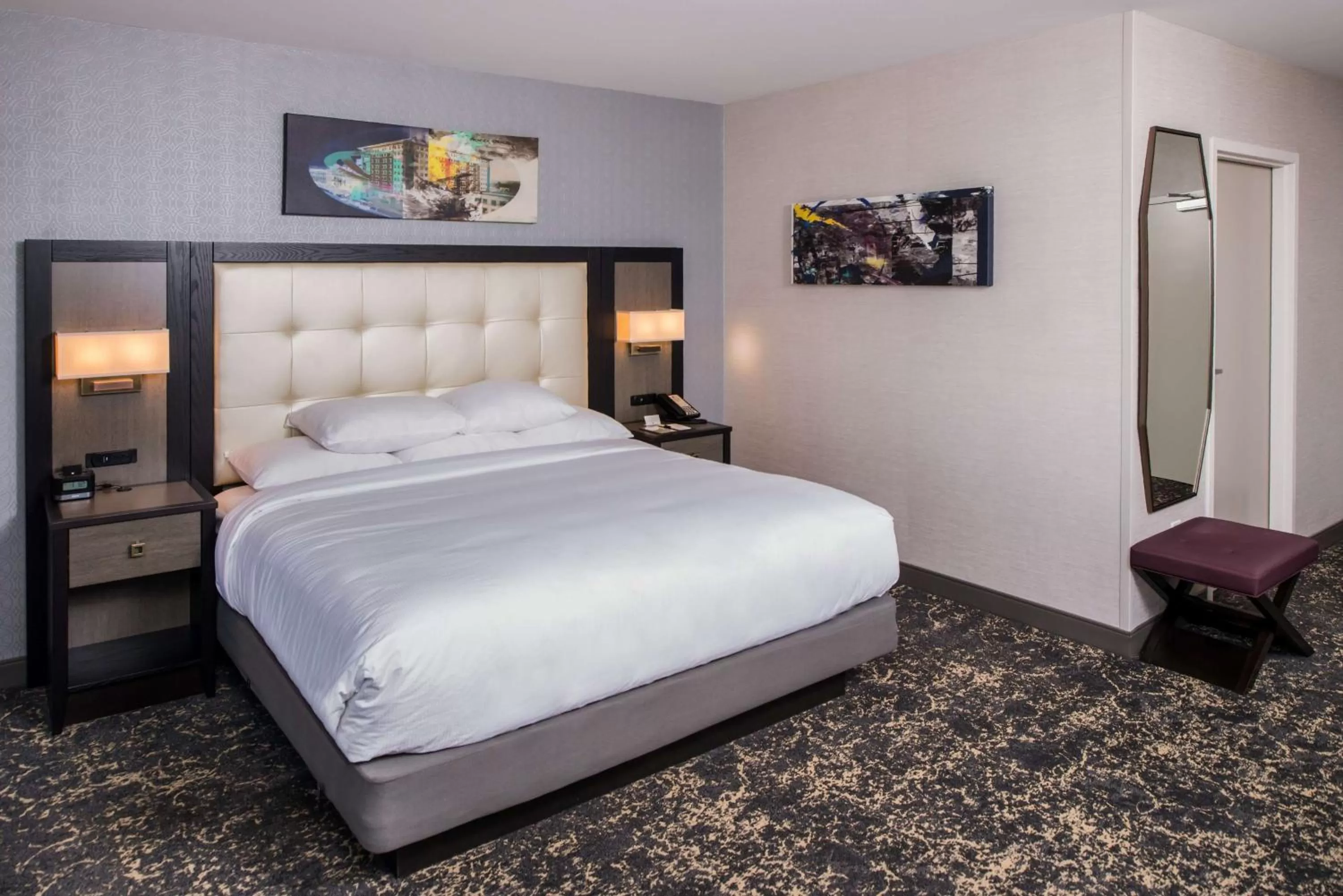 King Room in DoubleTree by Hilton Utica