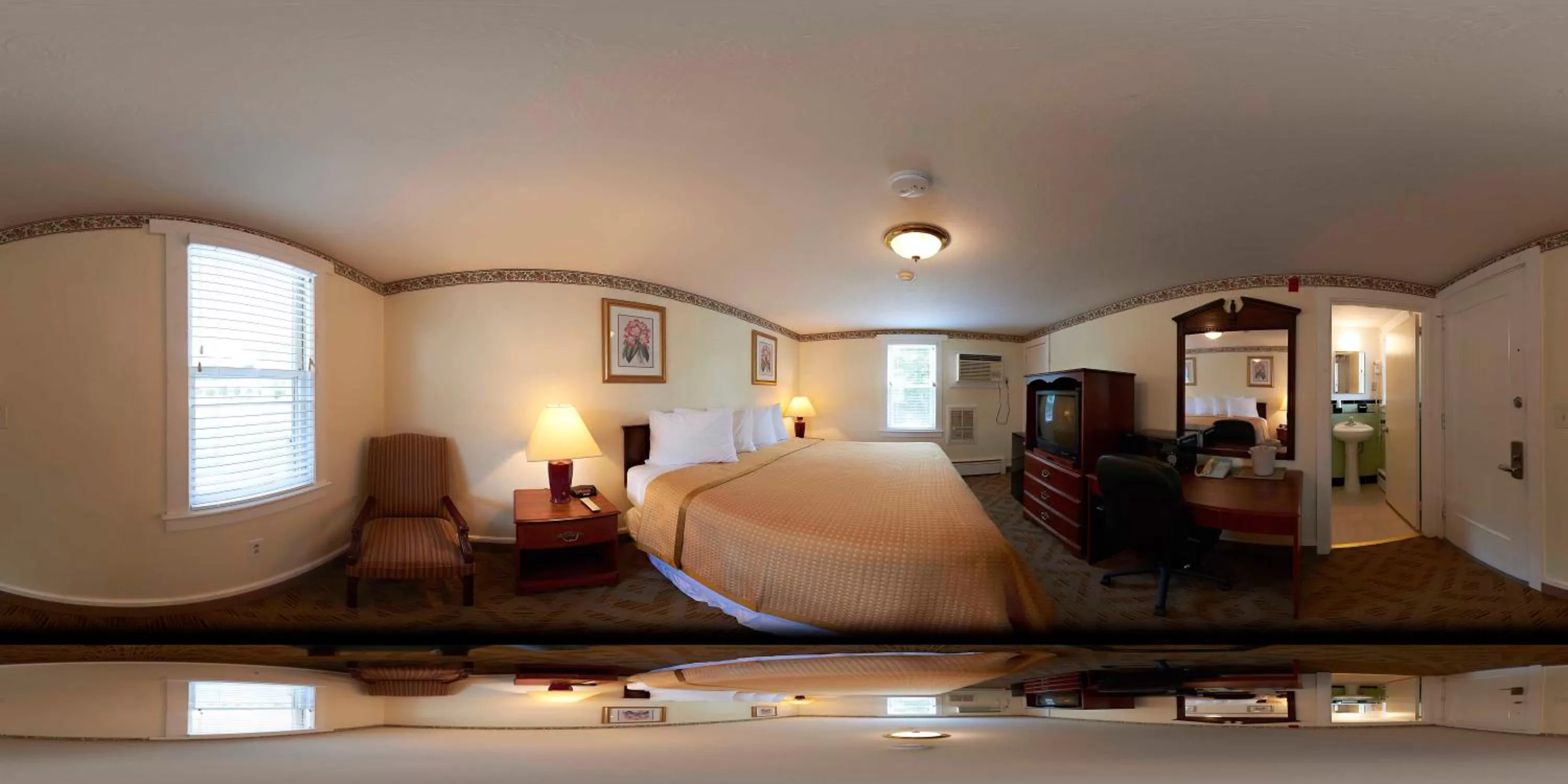 King Room - Non-Smoking in Knights Inn Centerville Cape Cod Area