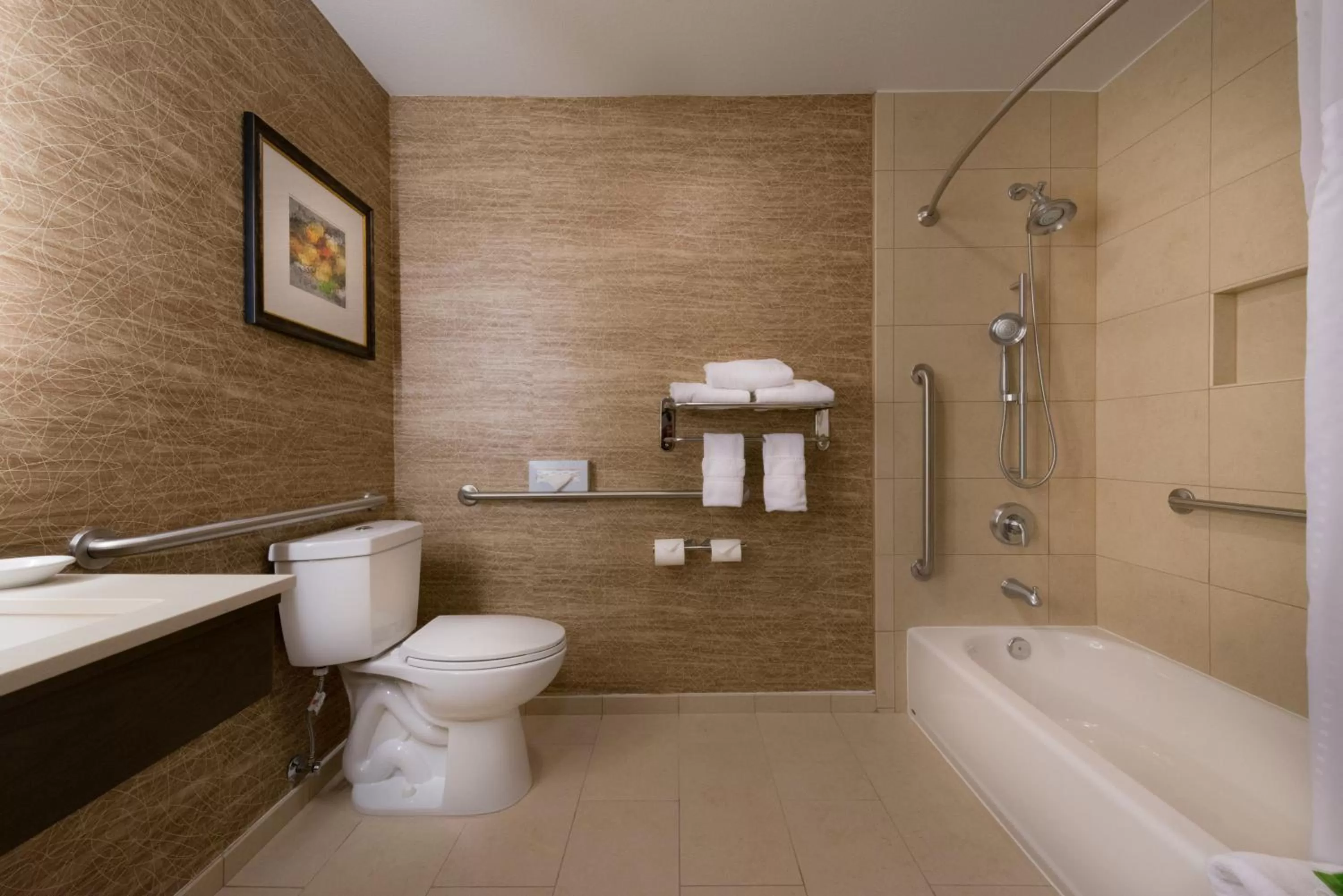 King Suite in Holiday Inn Express & Suites Pasadena - Los Angeles by IHG