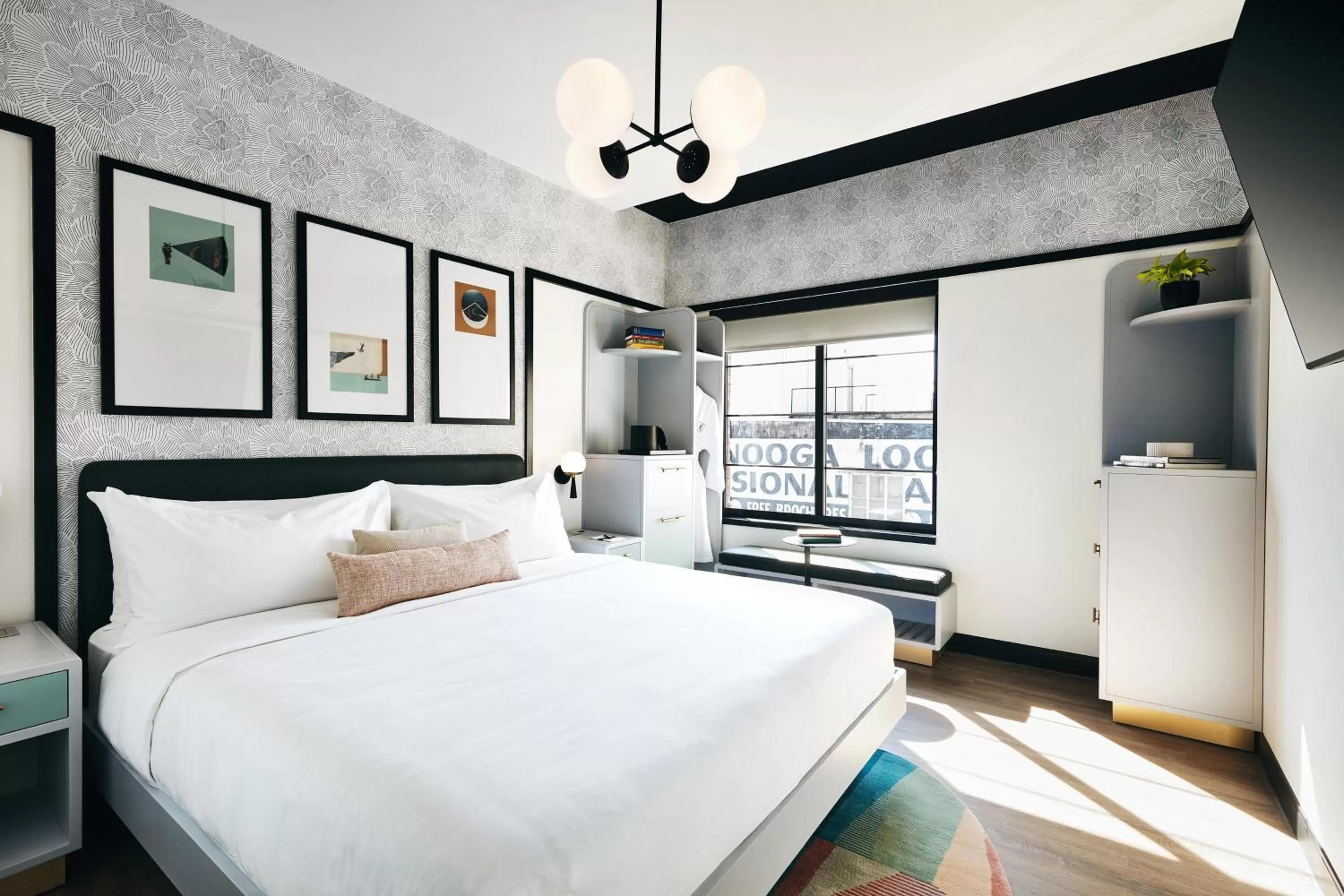 King Room in Kinley Chattanooga Southside, a Tribute Portfolio Hotel