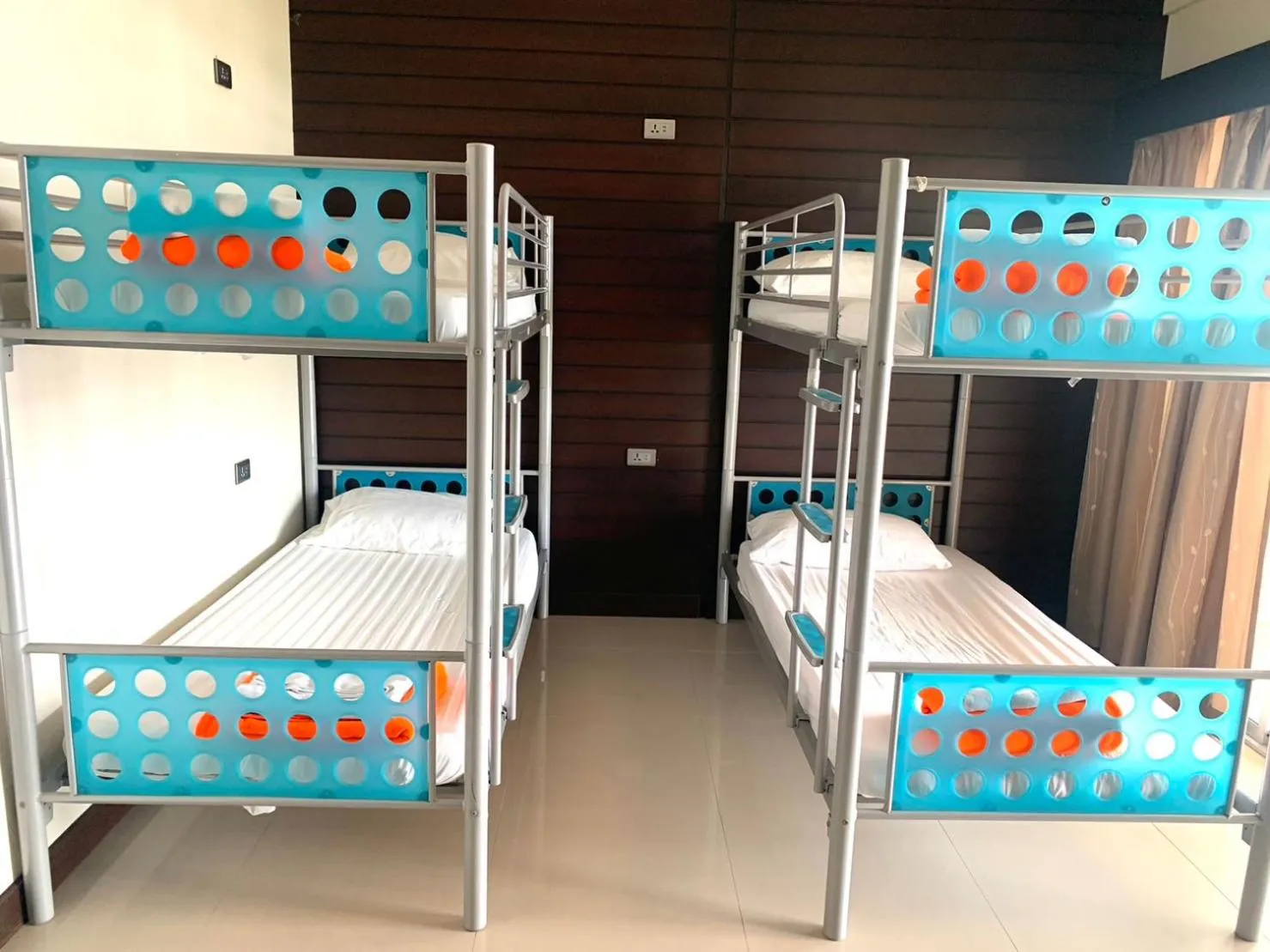 Bunk Bed in Mixed Dormitory Room (4 Adults)  in Lub Sbuy Hostel