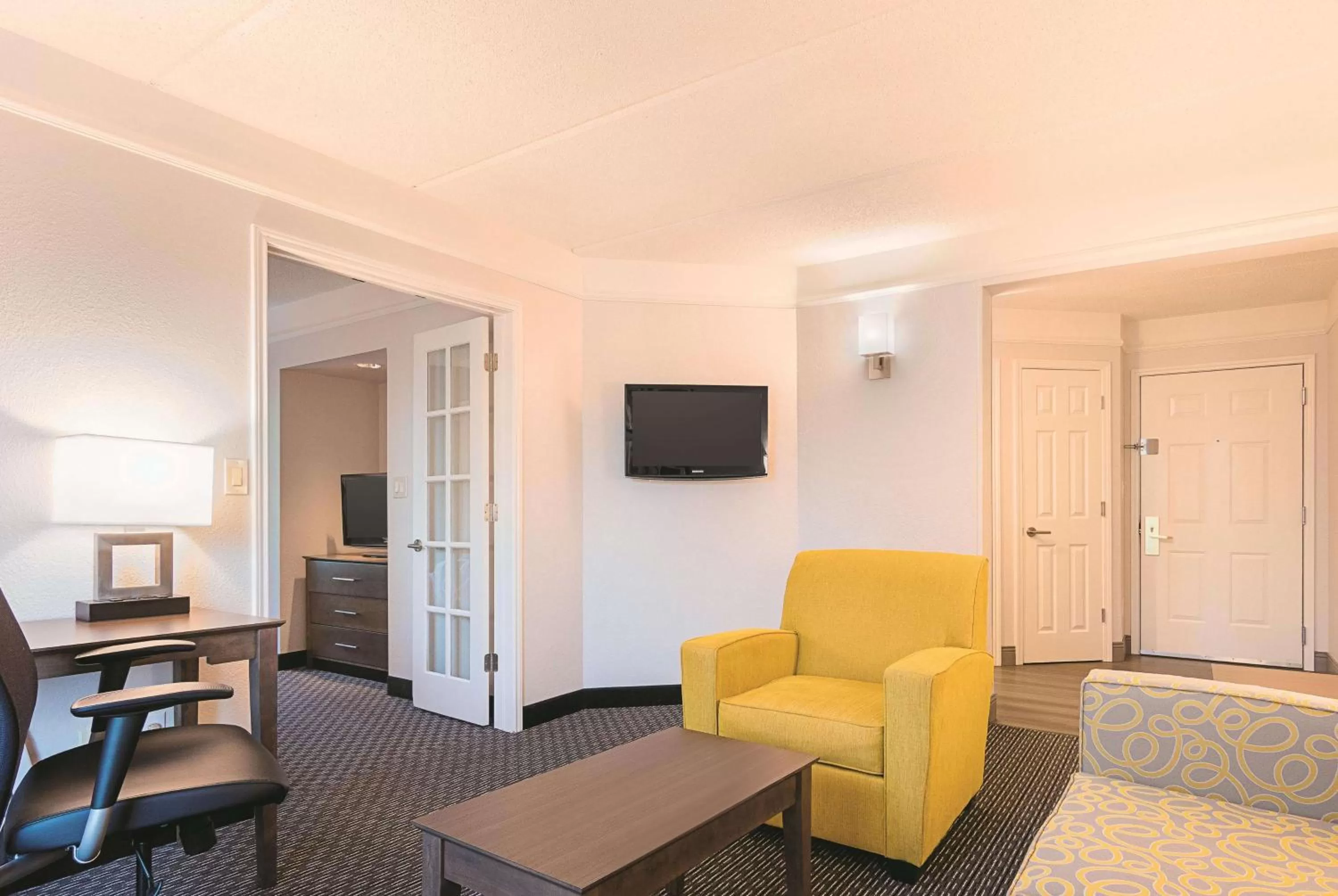 One-Bedroom King Suite - Non-Smoking in La Quinta by Wyndham Atlanta Conyers