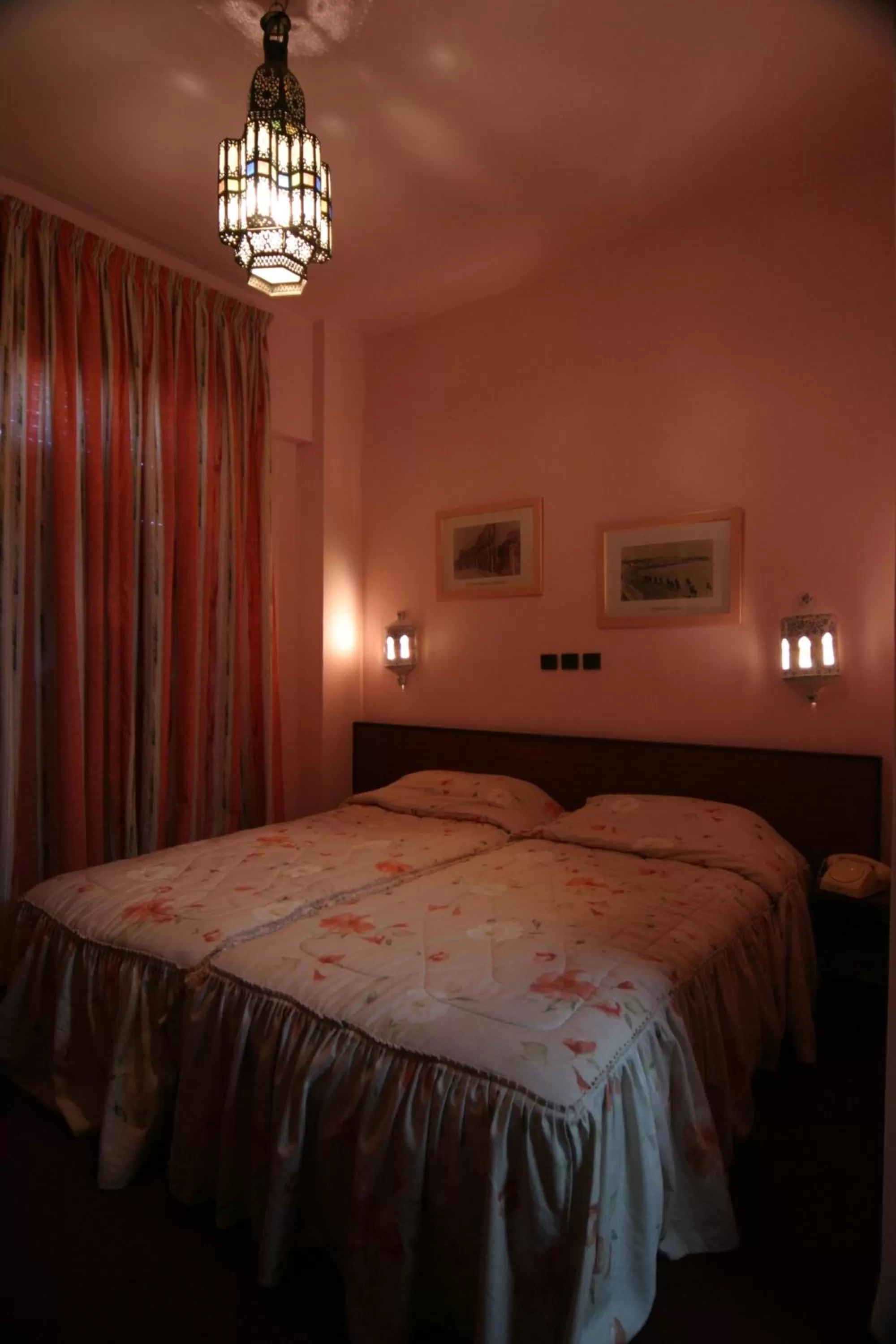 Twin Room in Hotel Chellah