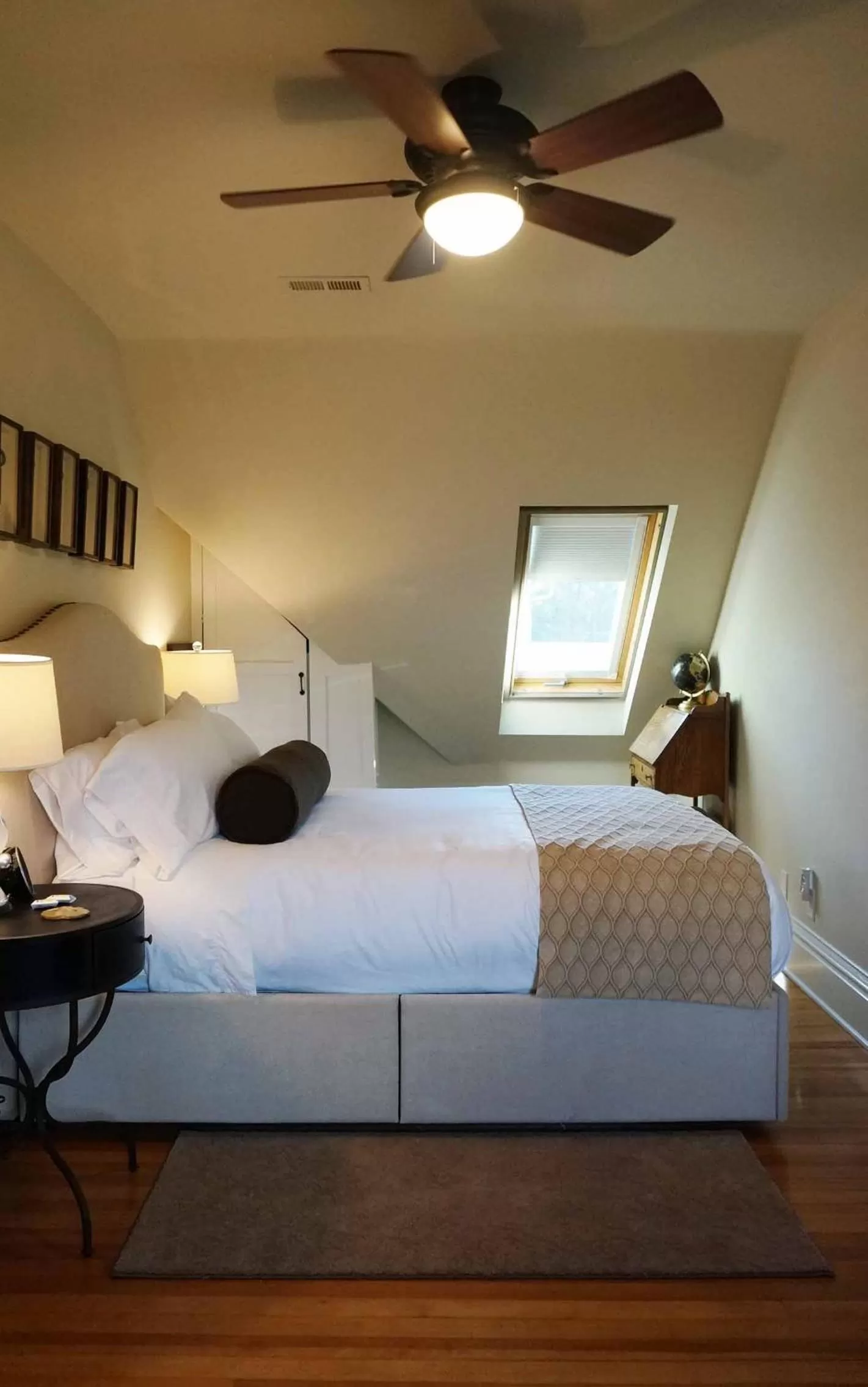 Queen Room in Edwards House