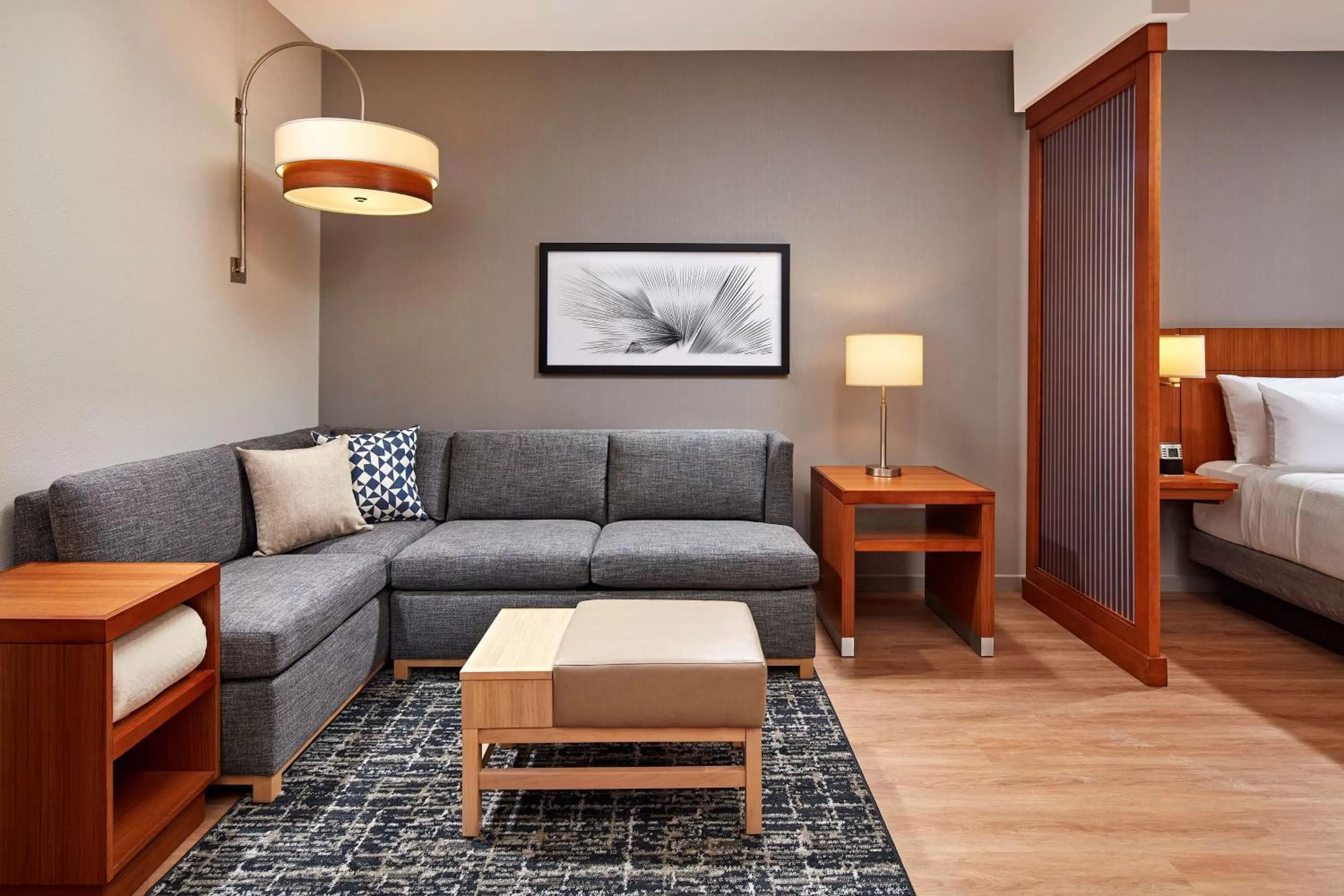 King Room with Sofa Bed - High Floor in Hyatt Place Los Angeles / LAX / El Segundo