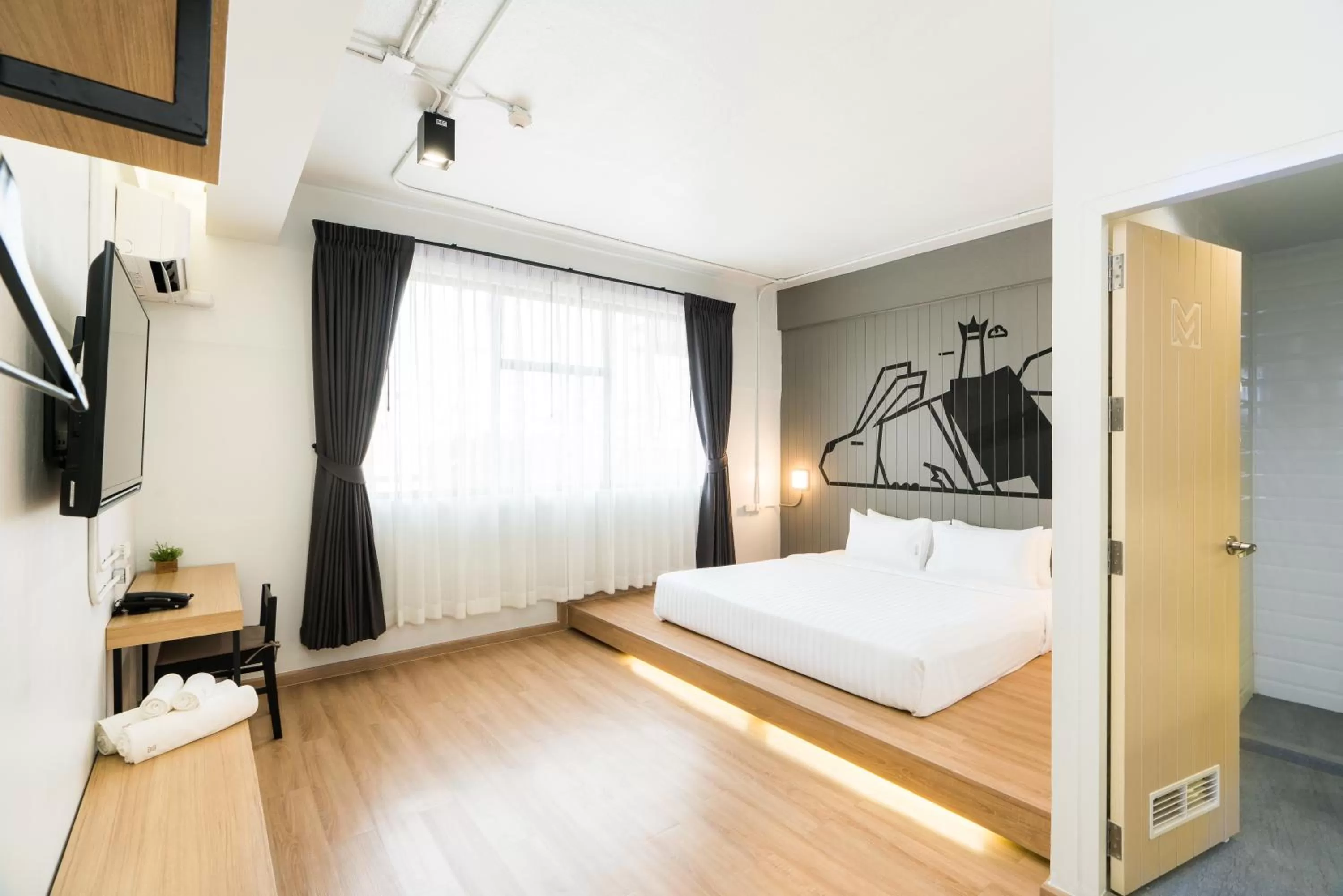 Deluxe Double or Twin Room in Marwin Villa