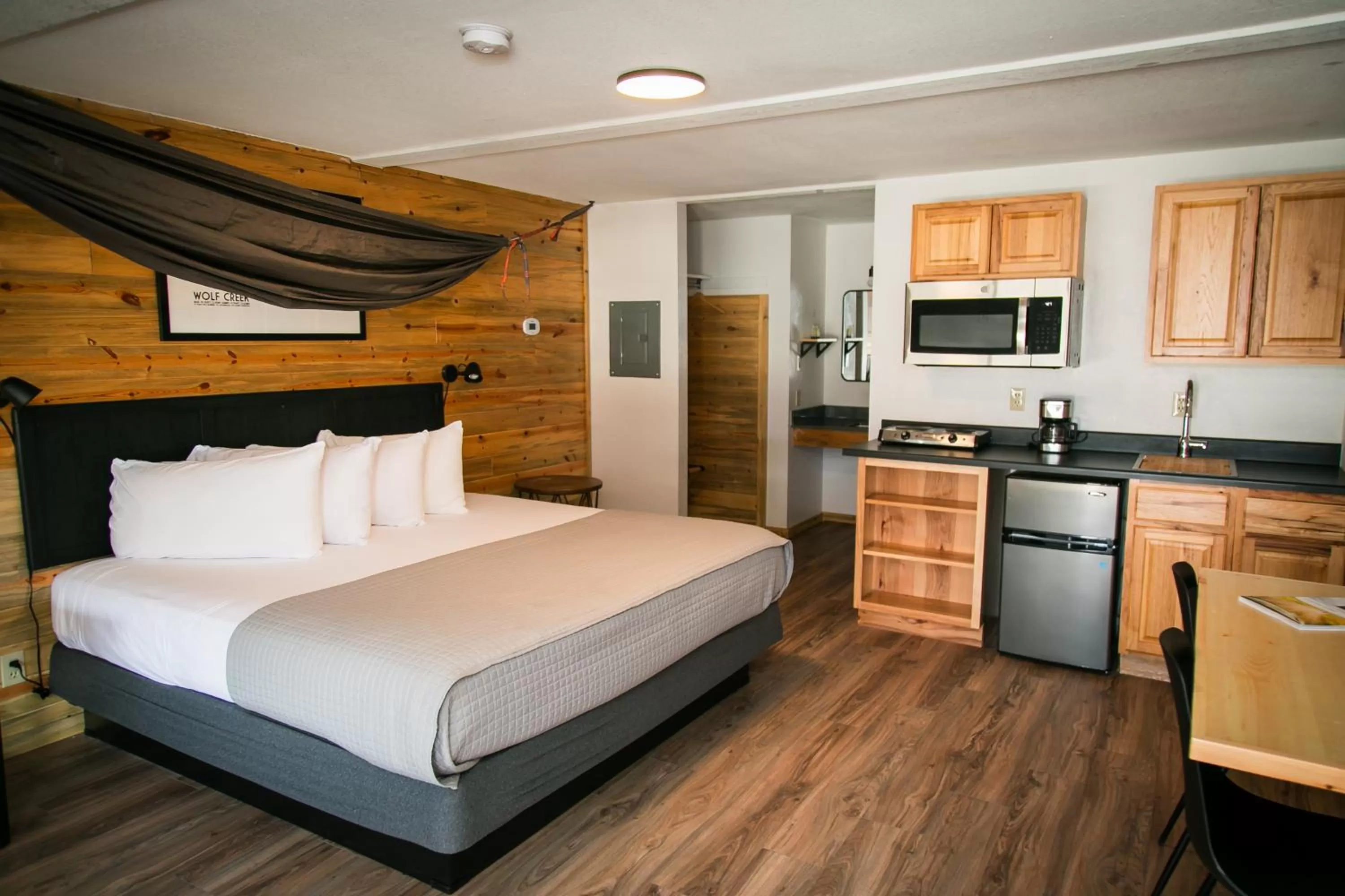 King Room - Disability Access in LOGE Wolf Creek