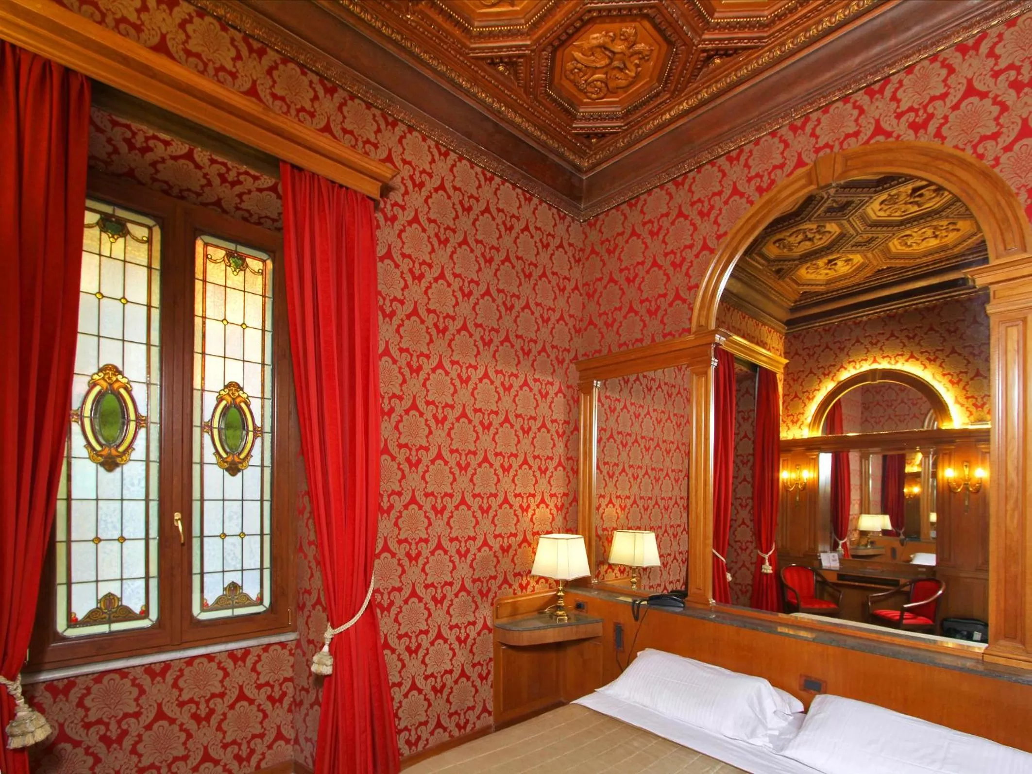 Deluxe Double or Twin Room in Hotel Arcangelo