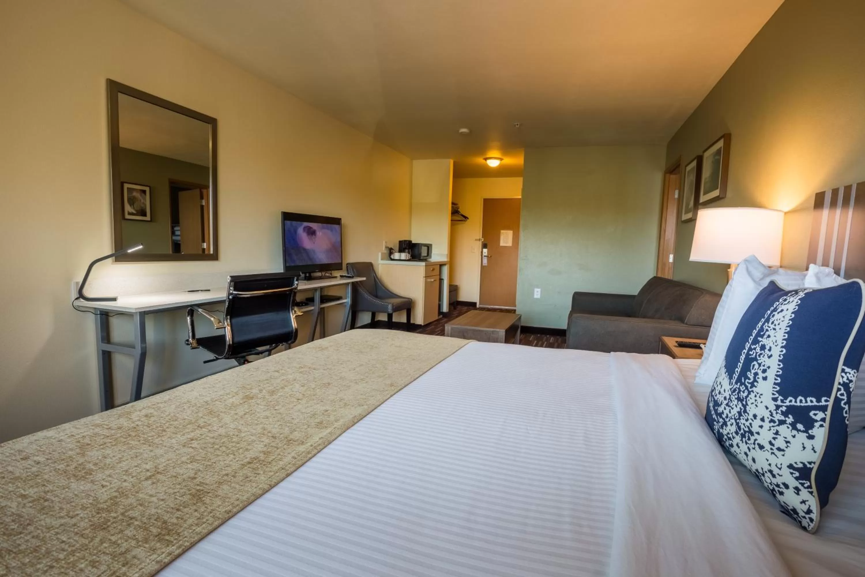 Family Suite in Inn at Wecoma