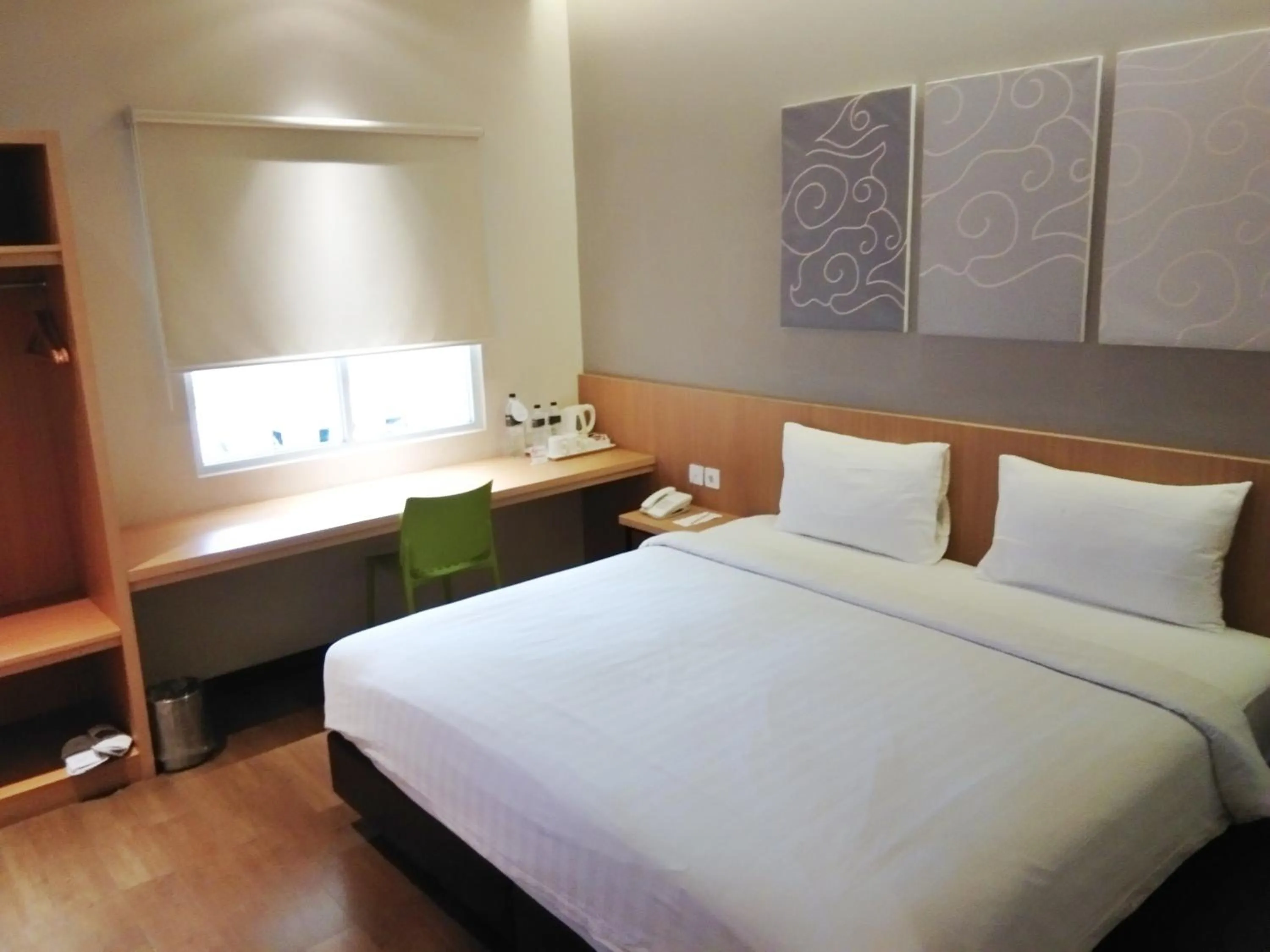 Deluxe Double or Twin Room in Vinotel Cirebon