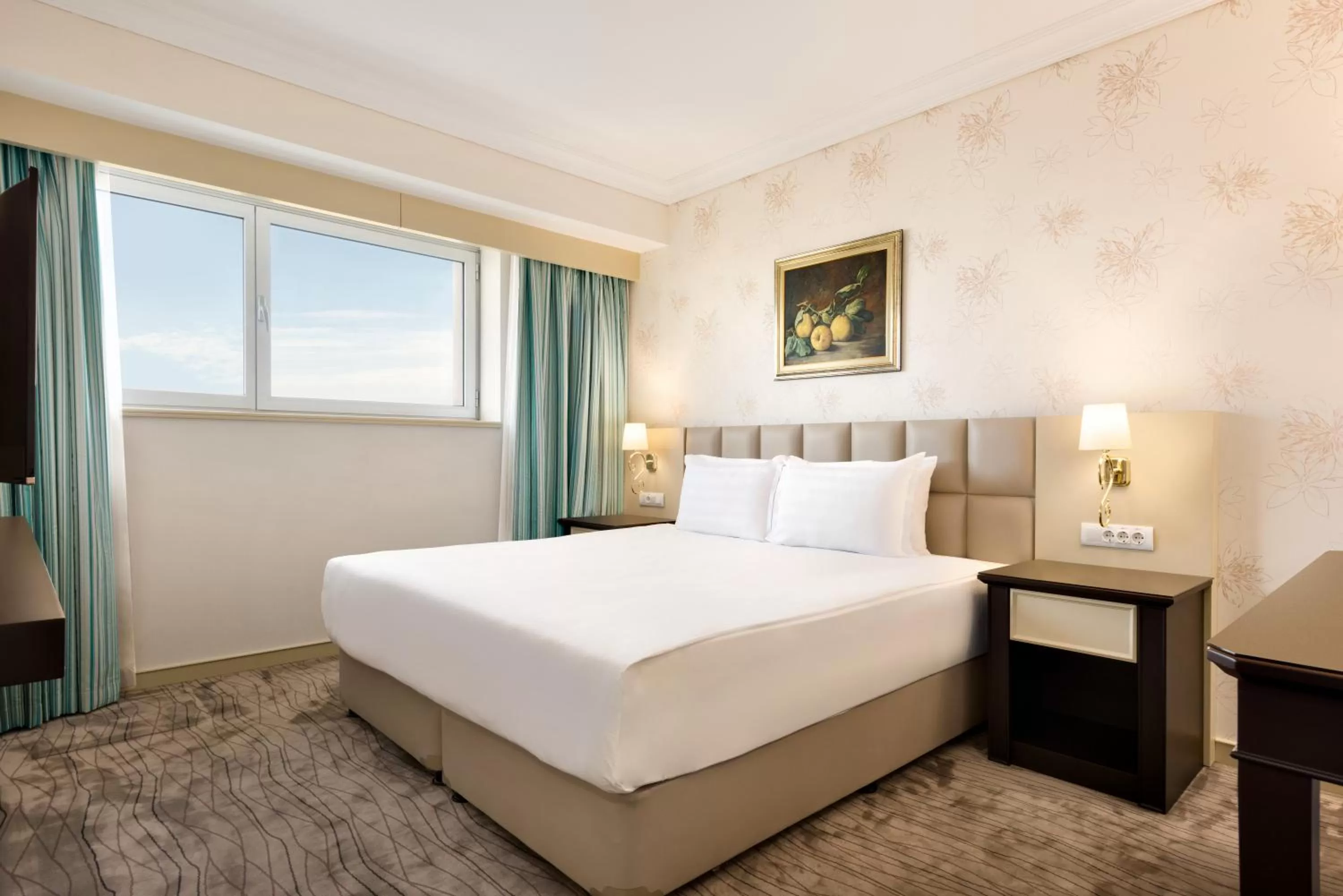 Standard King Room in Wyndham Tashkent