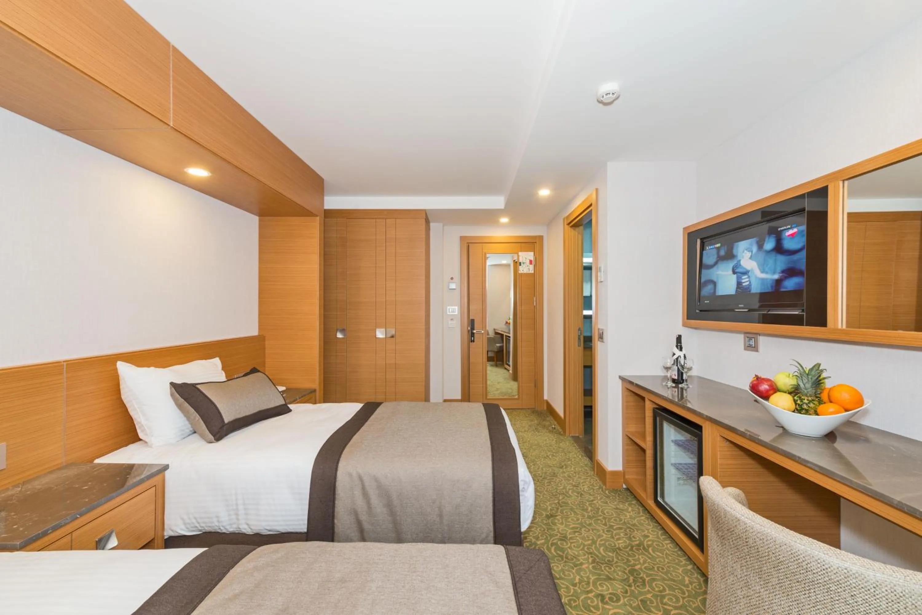 Double or Twin Room in Bisetun Hotel