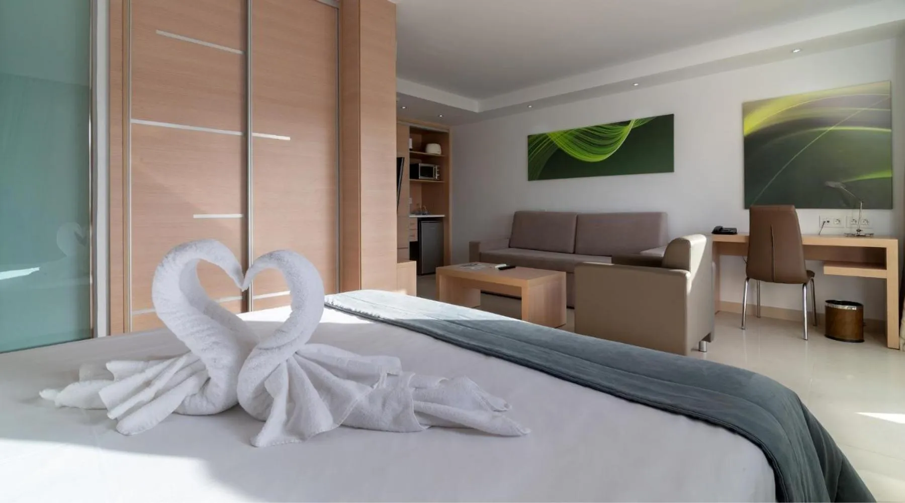 Junior Suite with Sea View in Marina Elite