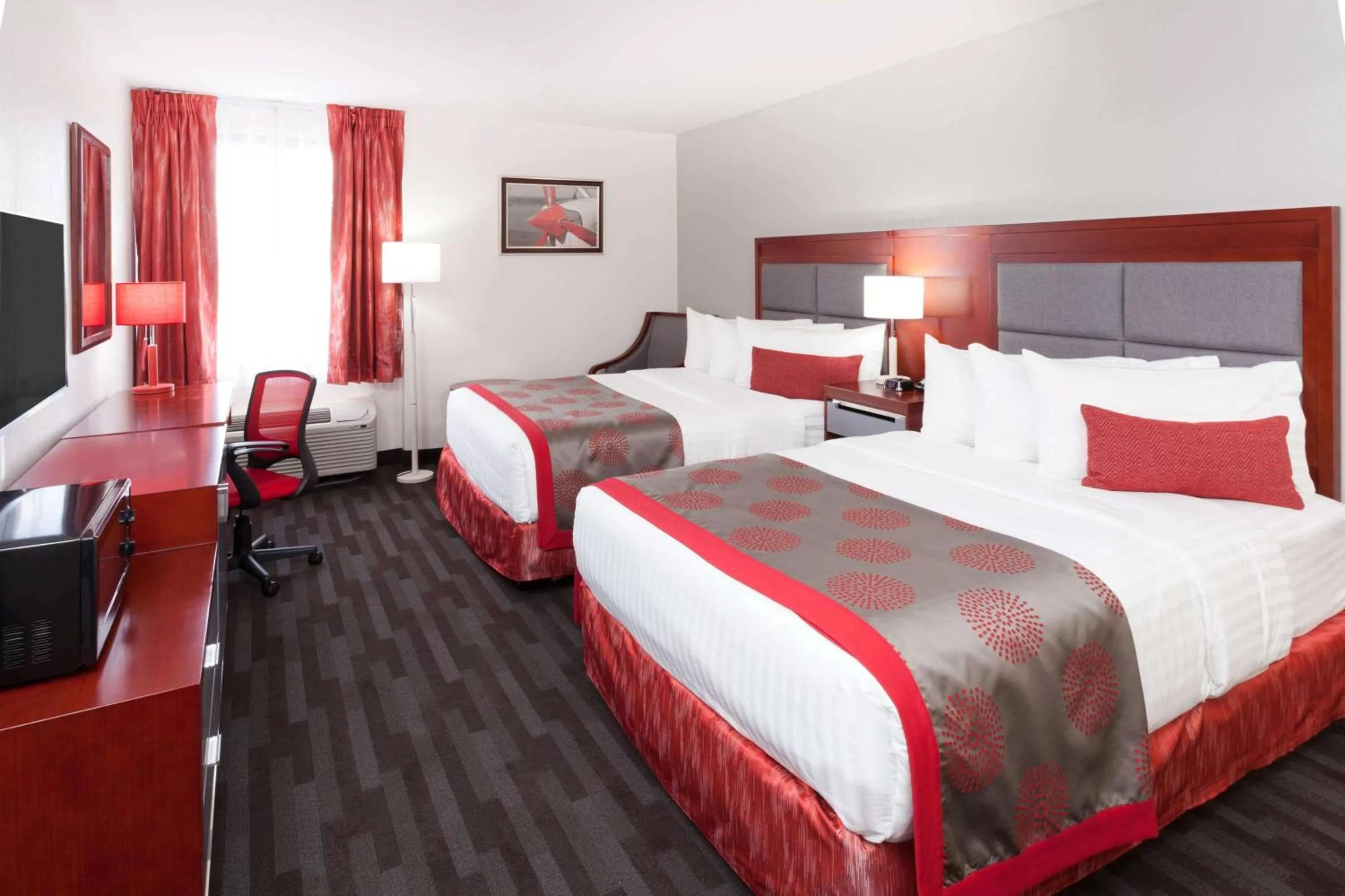 Double Room with Two Double Beds - Non-Smoking in Ramada Plaza by Wyndham Chicago North Shore
