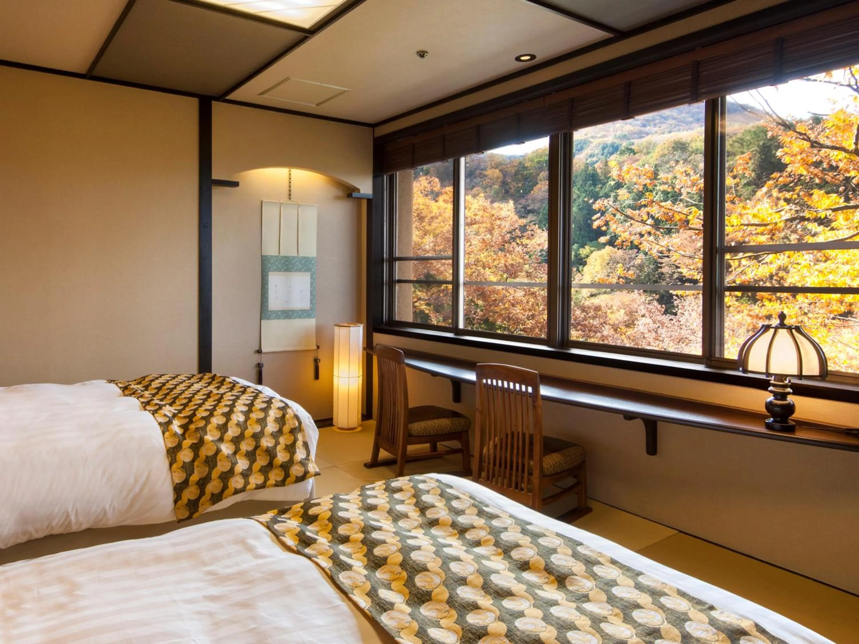 Superior Twin Room on Low Floor with Shower -Non Smoking - single occupancy in Kishigon Ryokan