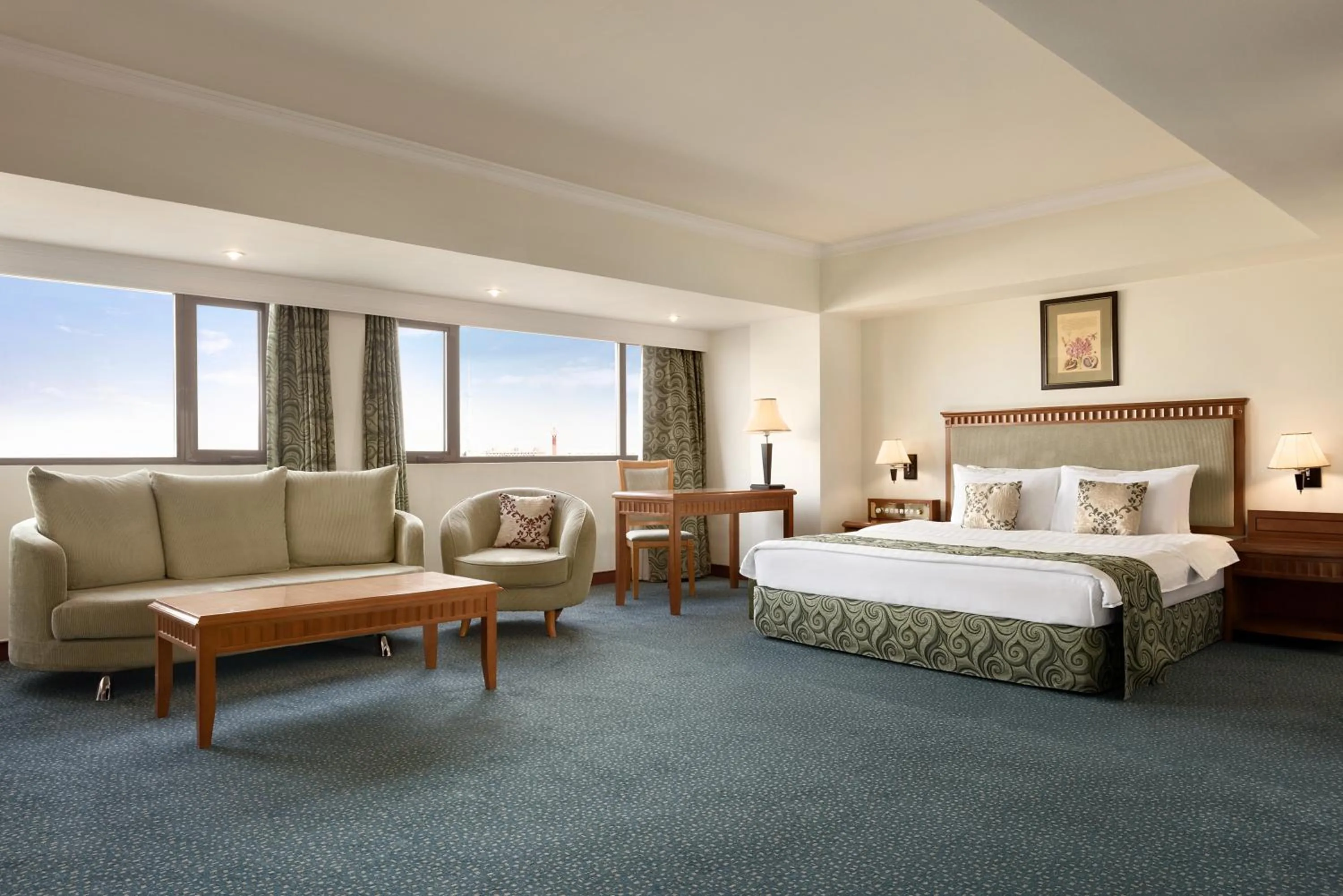 Premium King Room - single occupancy in Ramada by Wyndham Tashkent