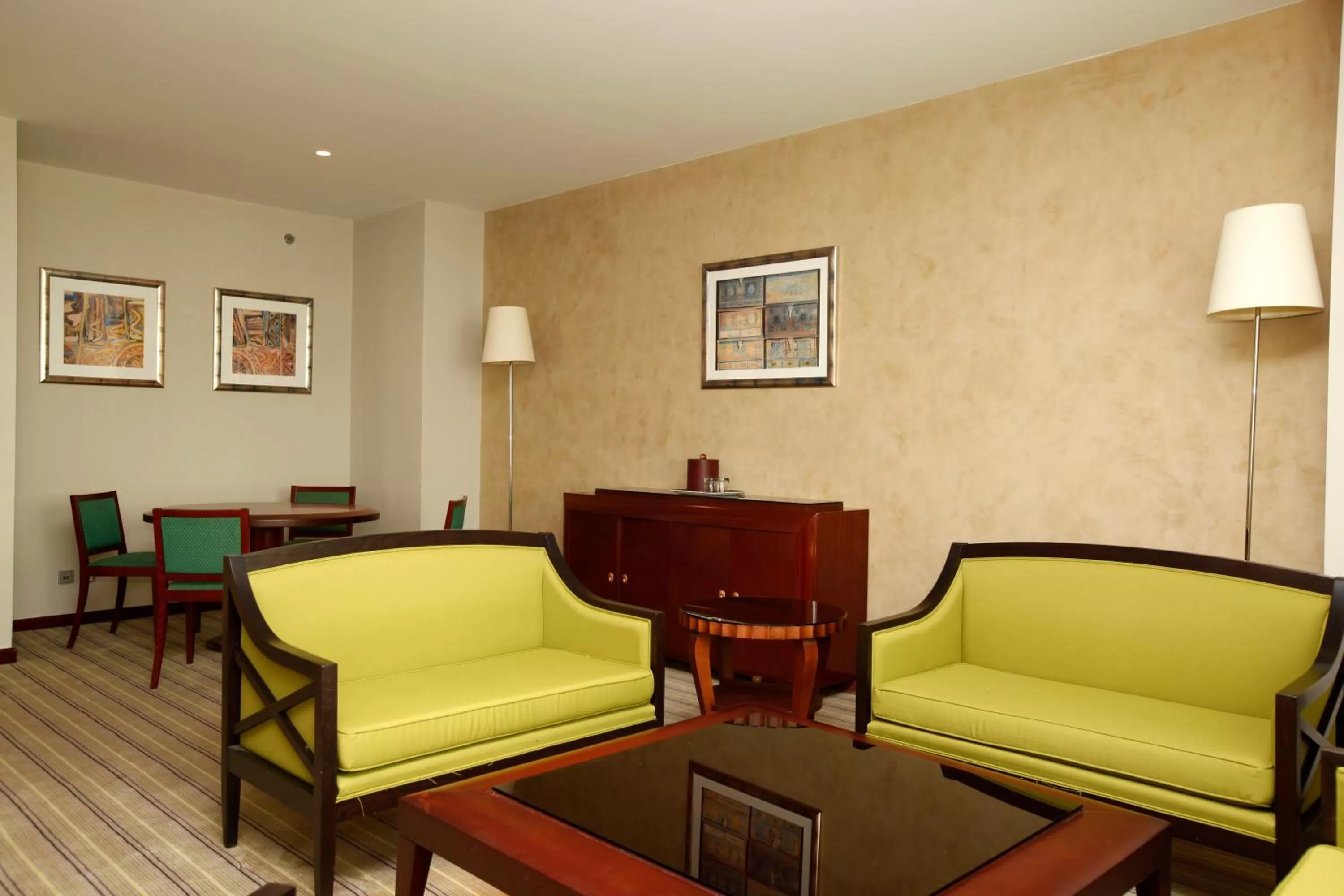 King Suite with Dining - City View in Holiday Inn Olaya by IHG