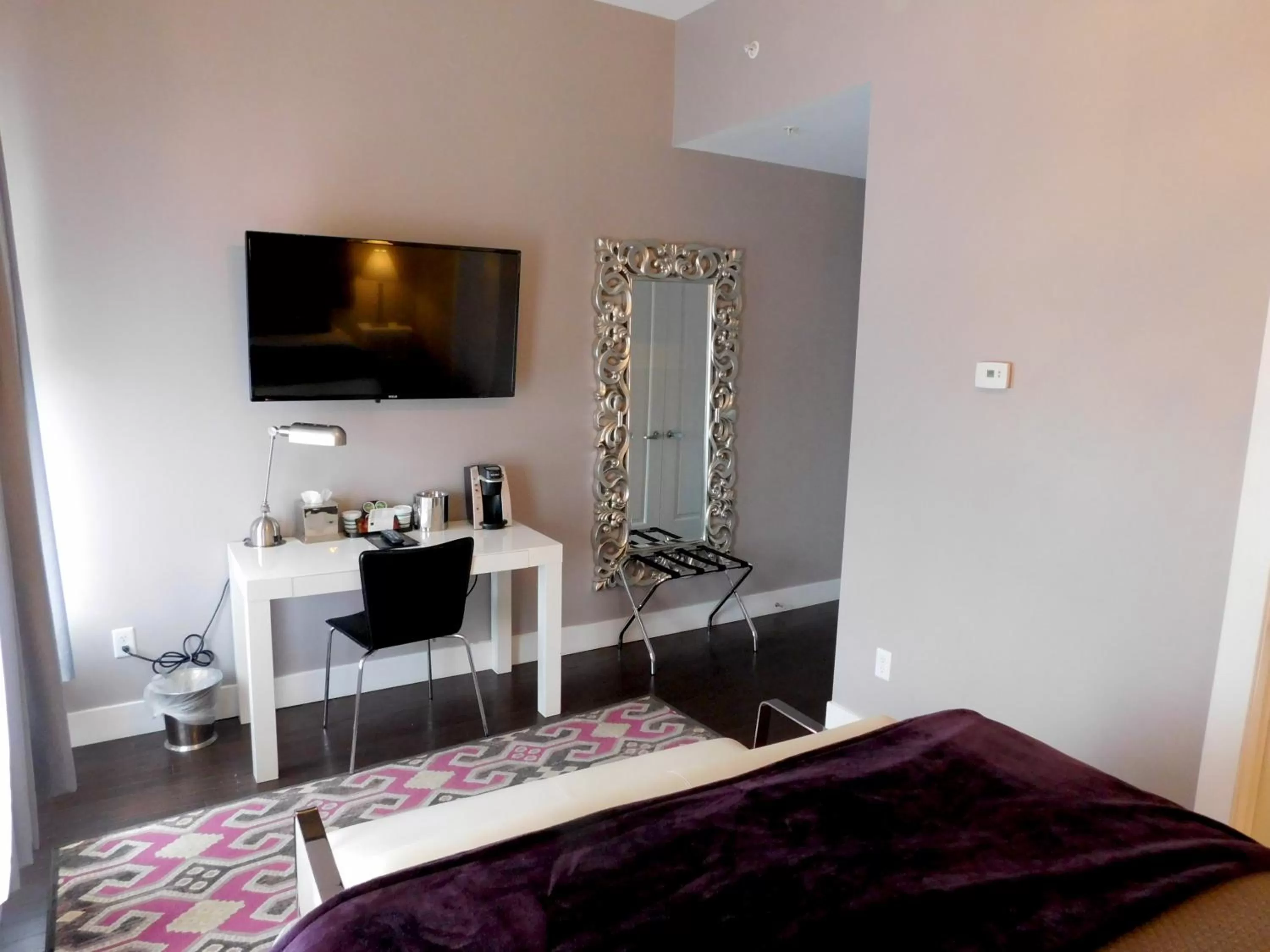 Queen Room in The Gould Hotel