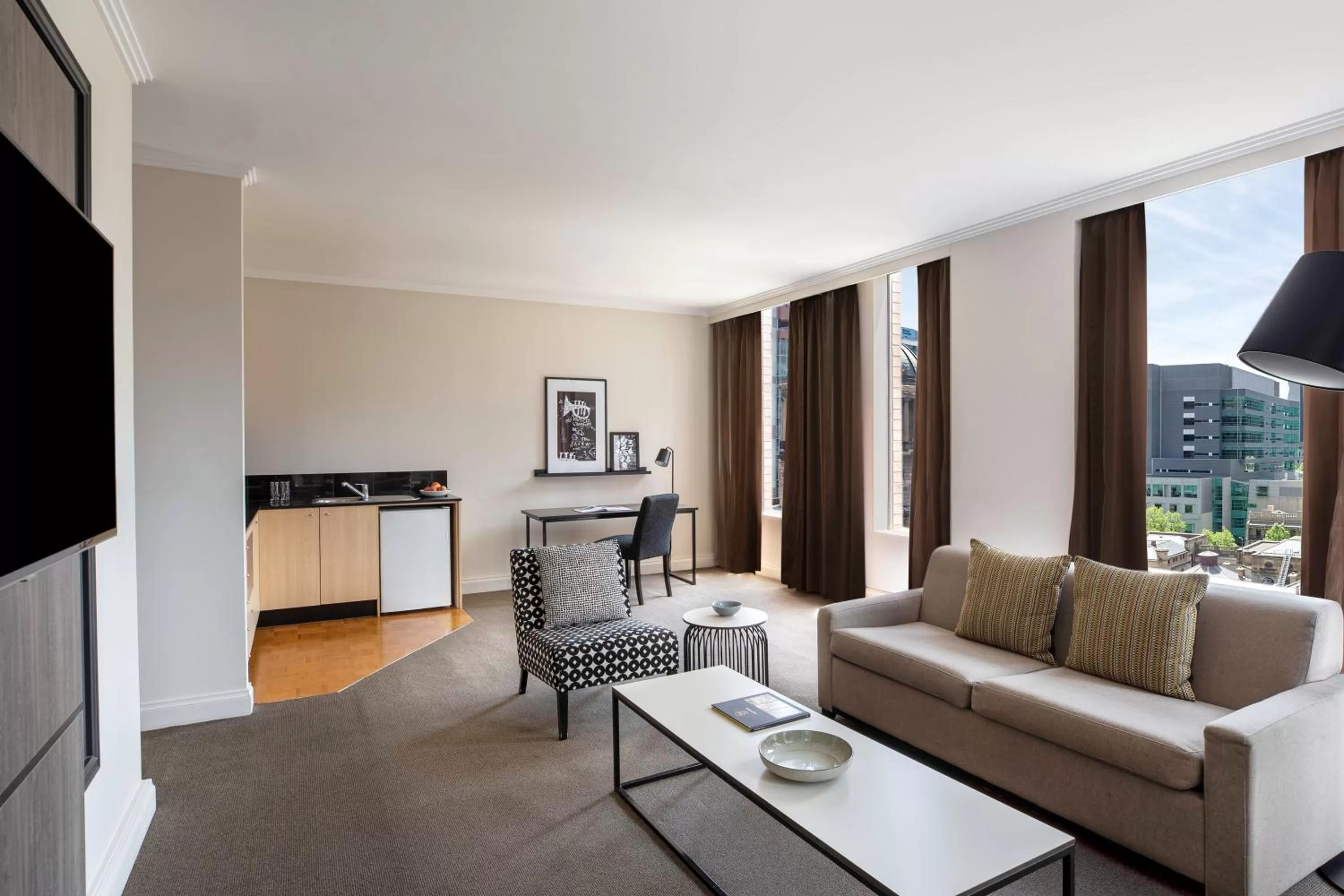 One-Bedroom Suite in Mantra on Little Bourke Melbourne