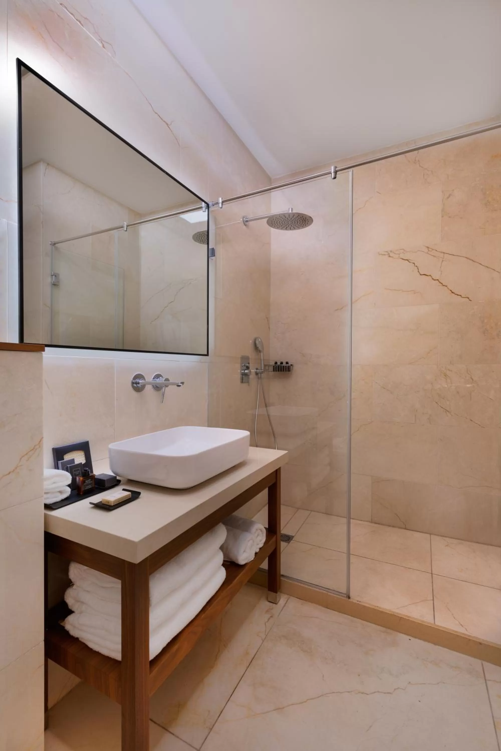 Deluxe Double Room with Side Sea View - single occupancy in Herbert Samuel Opera Tel Aviv