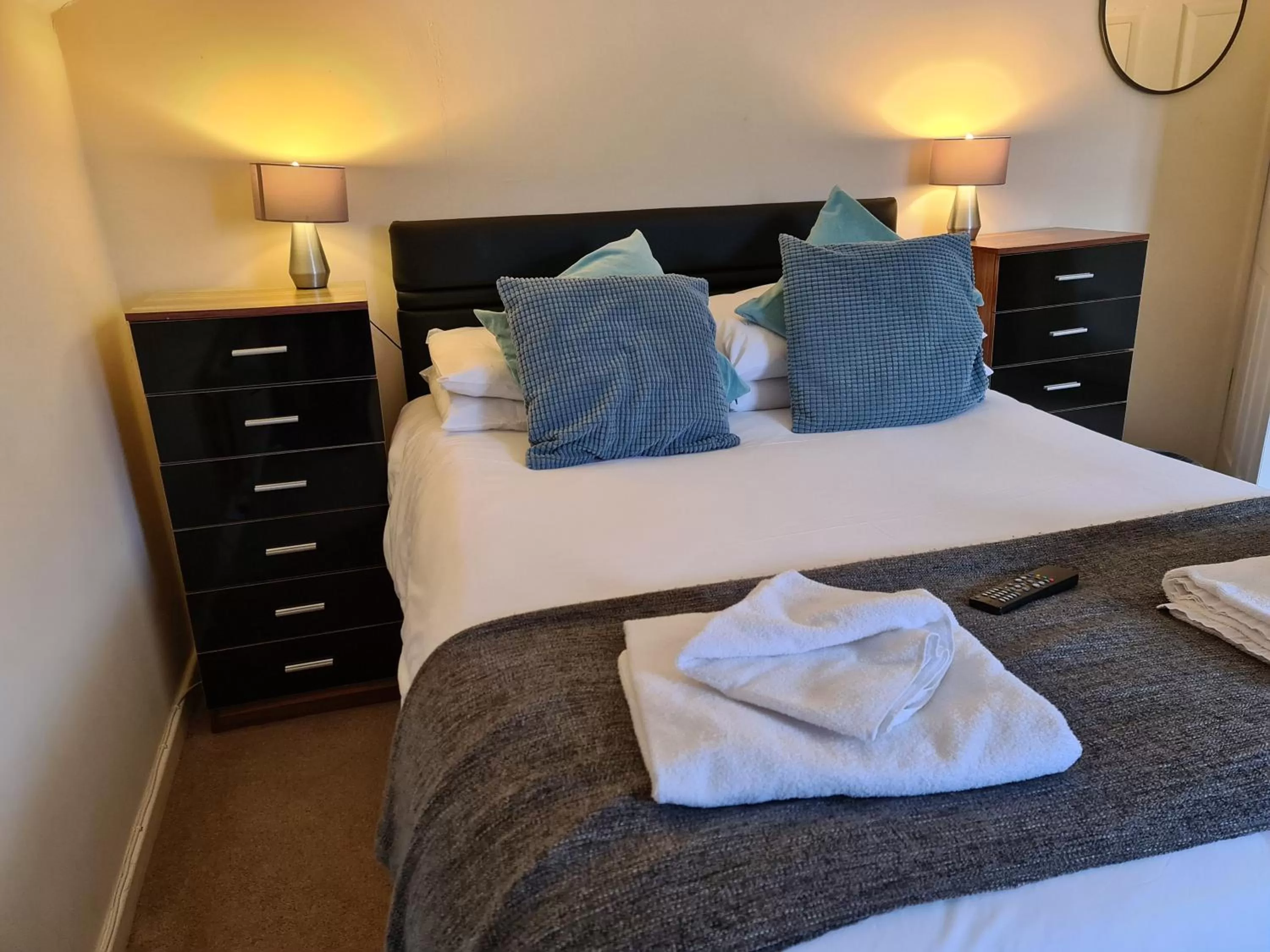 Family Room with Shower in The Lamb and Flag Inn