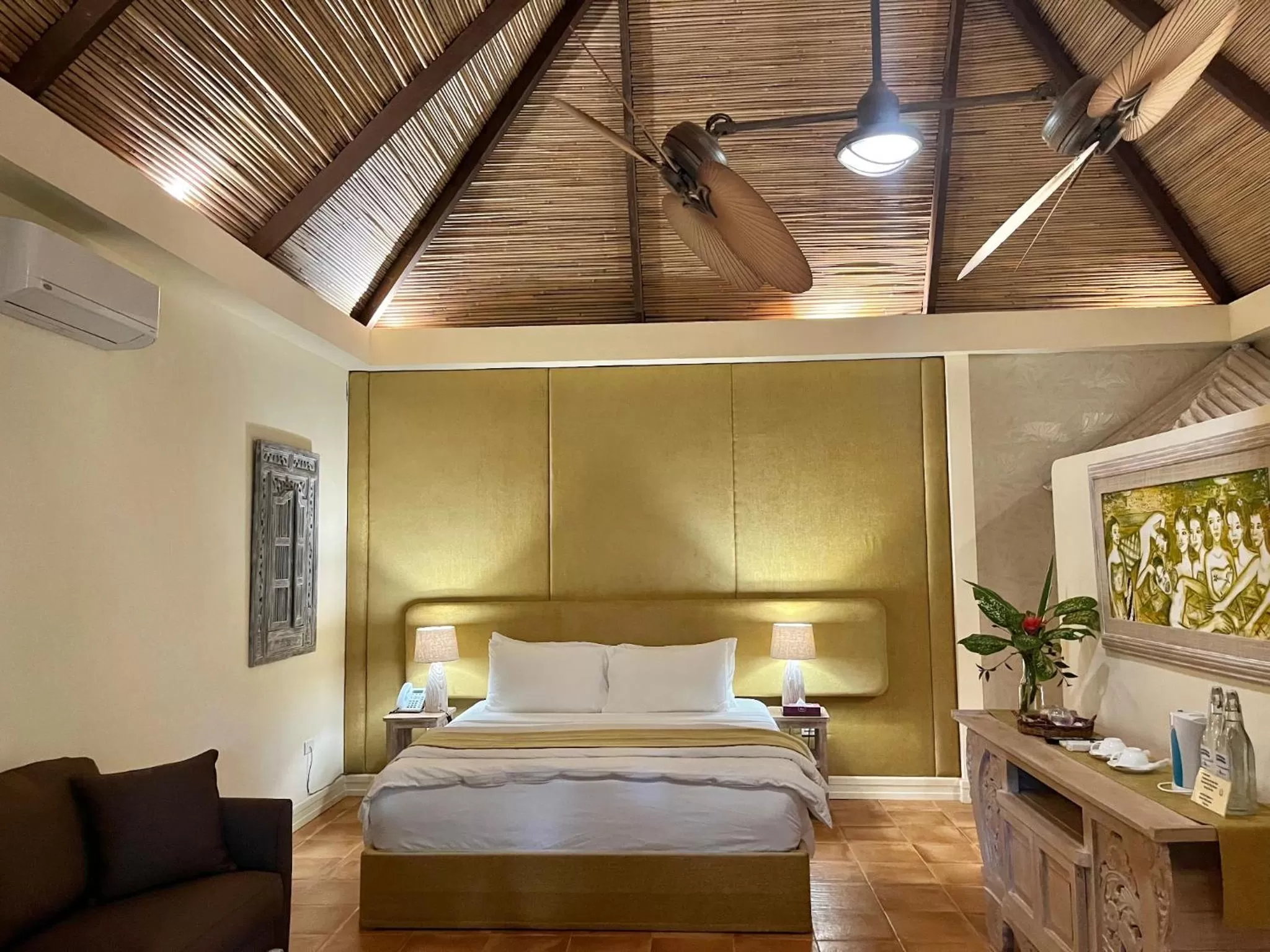 Suite with Spa Access in Coco Grove Beach Resort, Siquijor Island