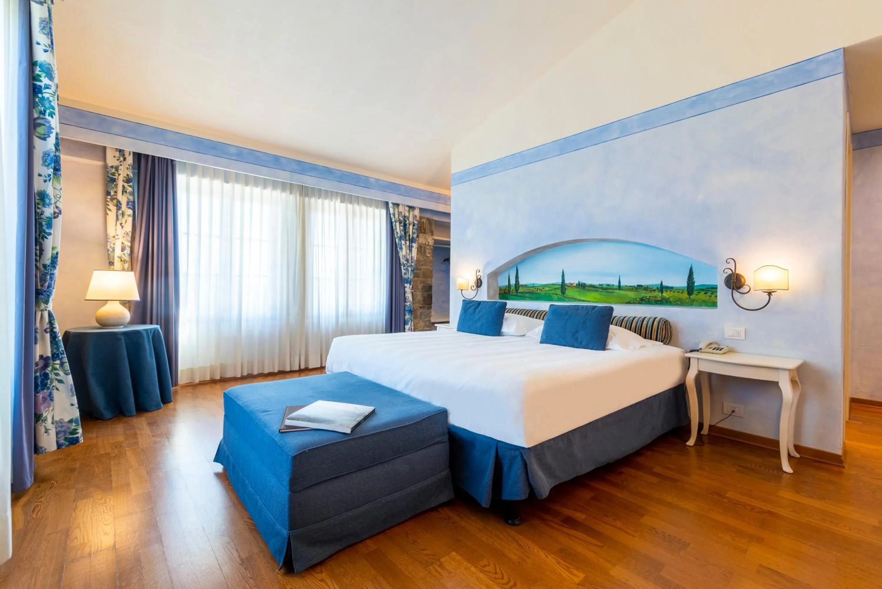 Superior Double Room in Hotel Borgo Di Cortefreda - Place of Charme