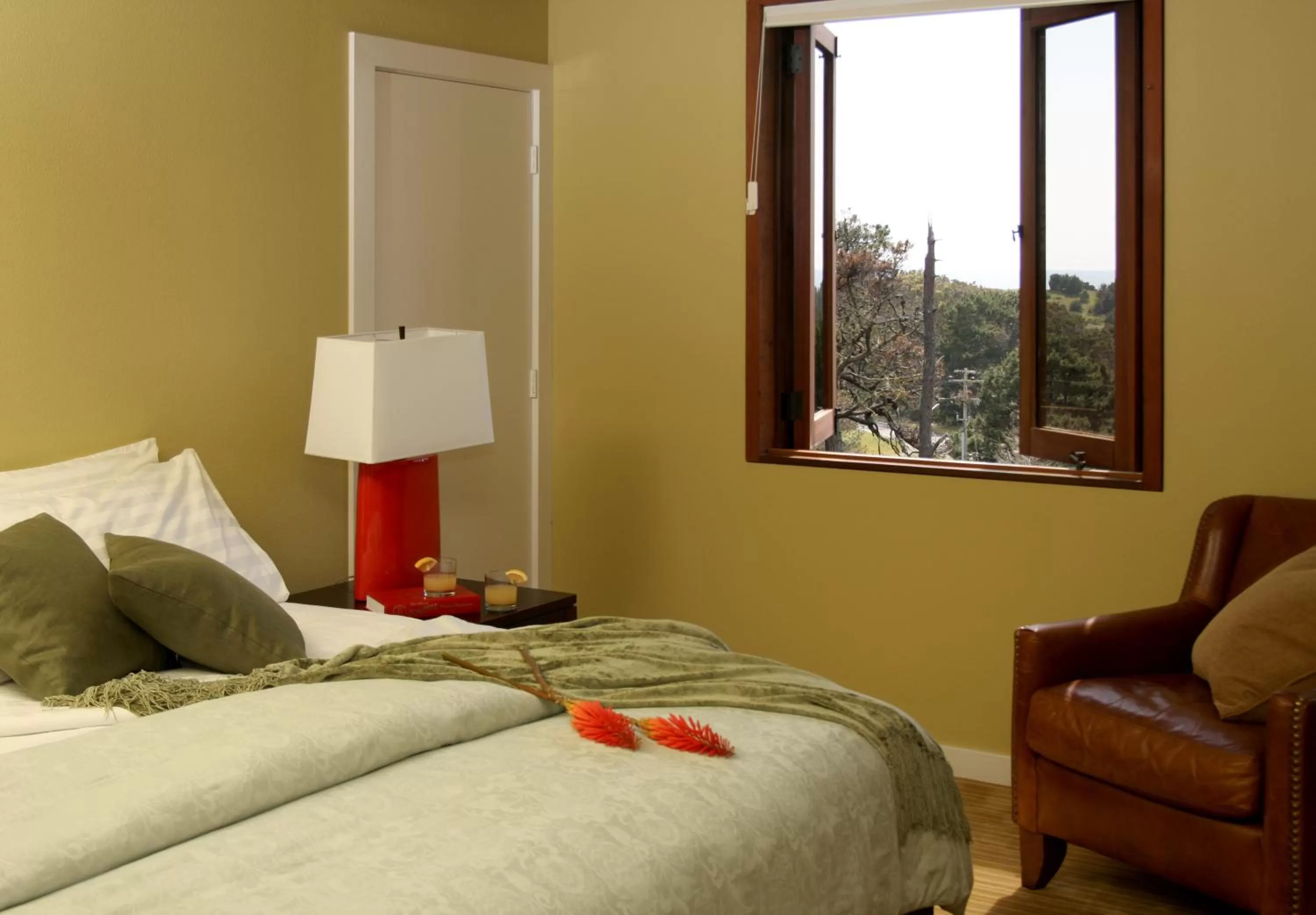 Standard King Room in Brewery Gulch Inn & Spa