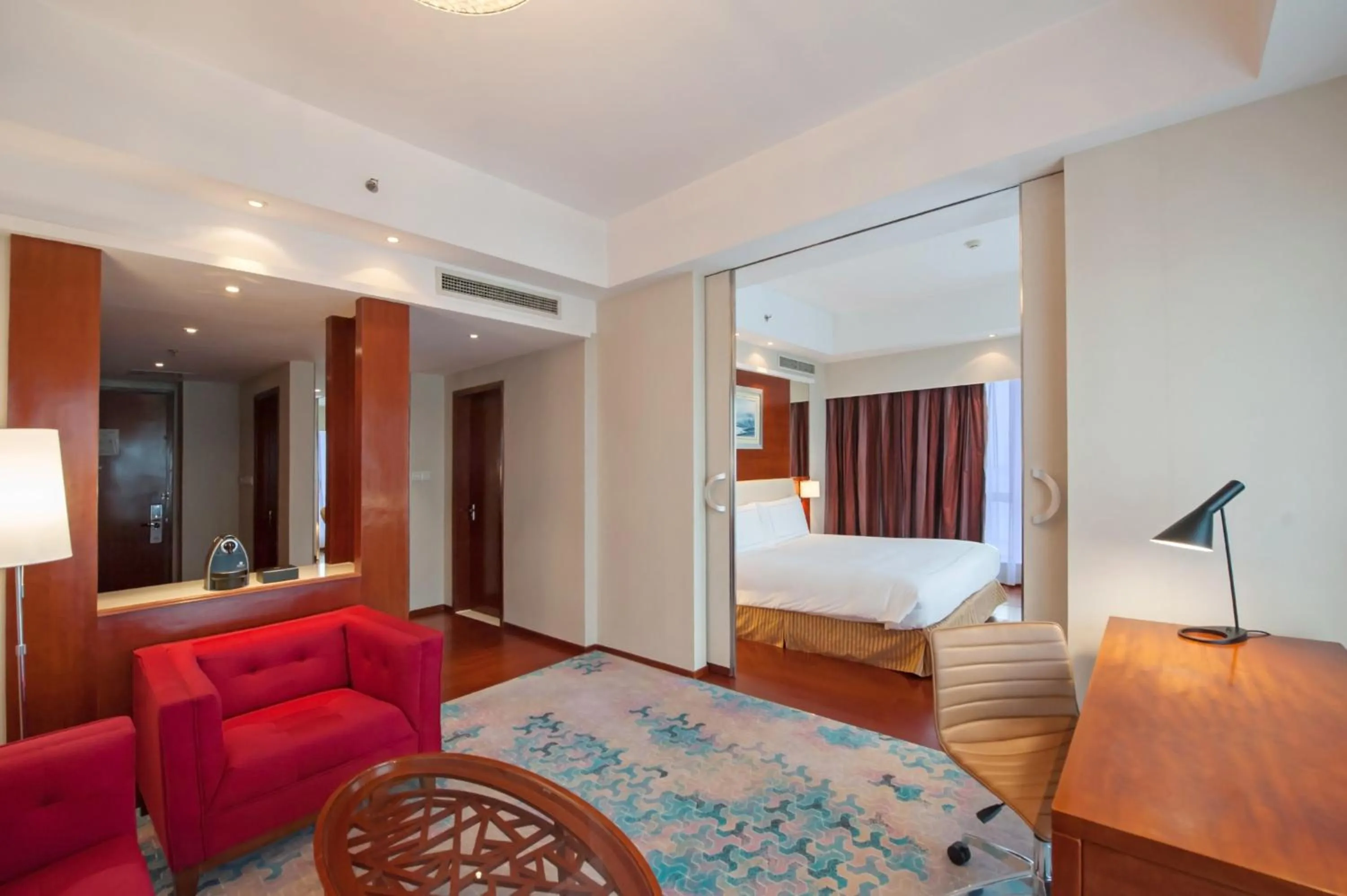 Deluxe Suite in Paradox Kunshan