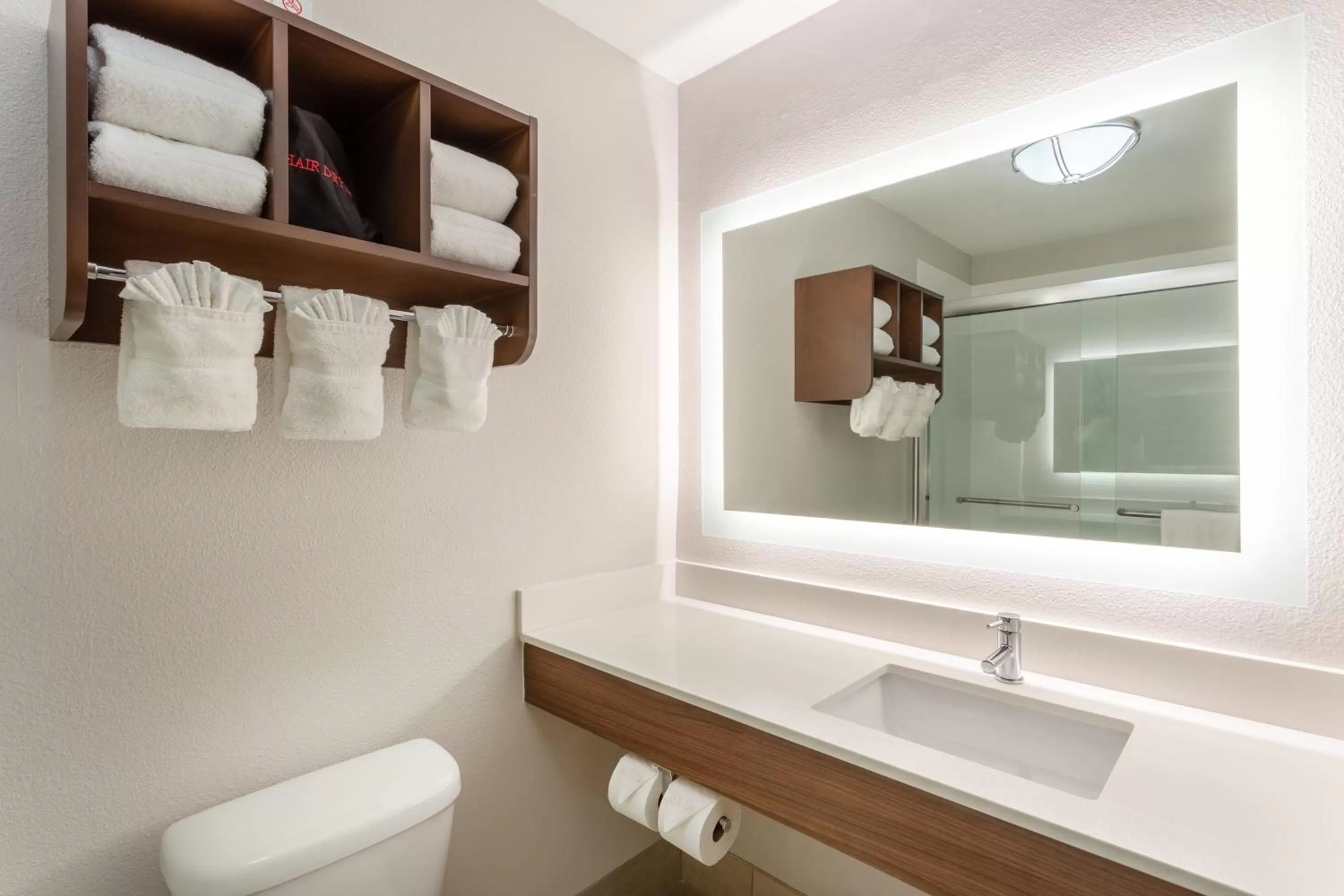 Standard King Room in Holiday Inn Express Scottsburg by IHG