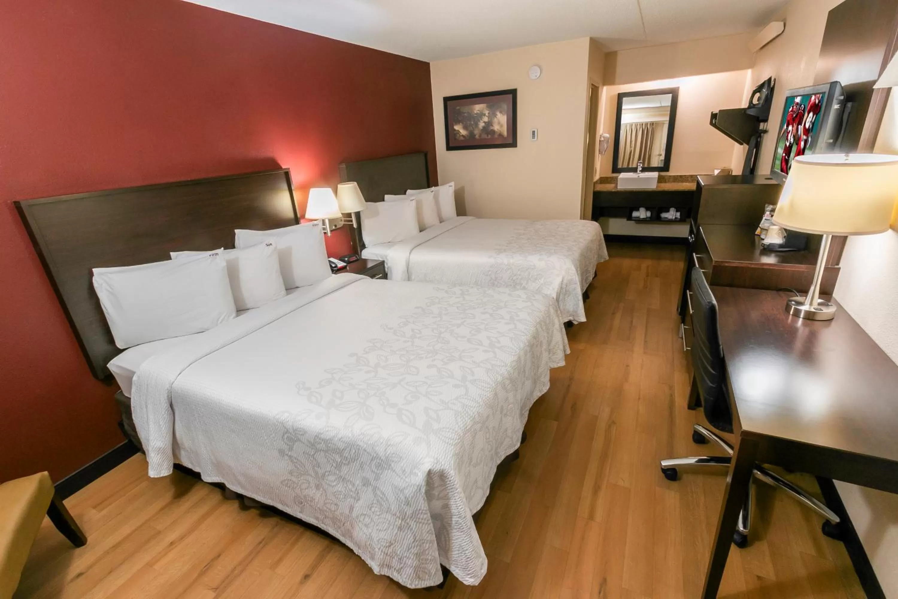 Deluxe Room with Two Double Beds Smoke Free in Red Roof Inn PLUS+ Washington DC - Alexandria