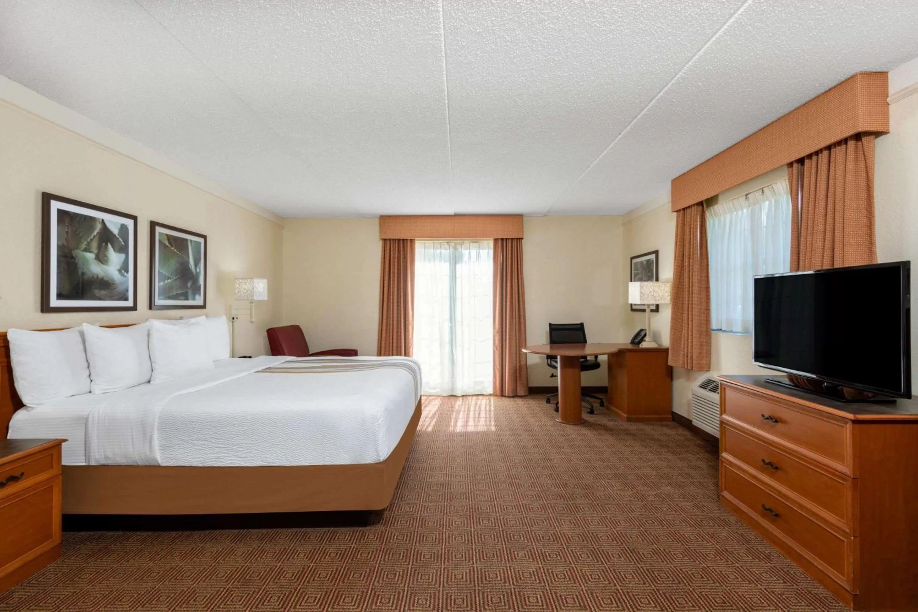 Executive King Room in La Quinta East Deerfield Beach - Boca Raton