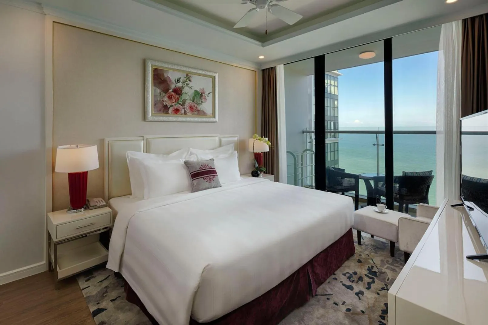 Grand Two Bedroom Ocean View in Vinpearl Beachfront Nha Trang