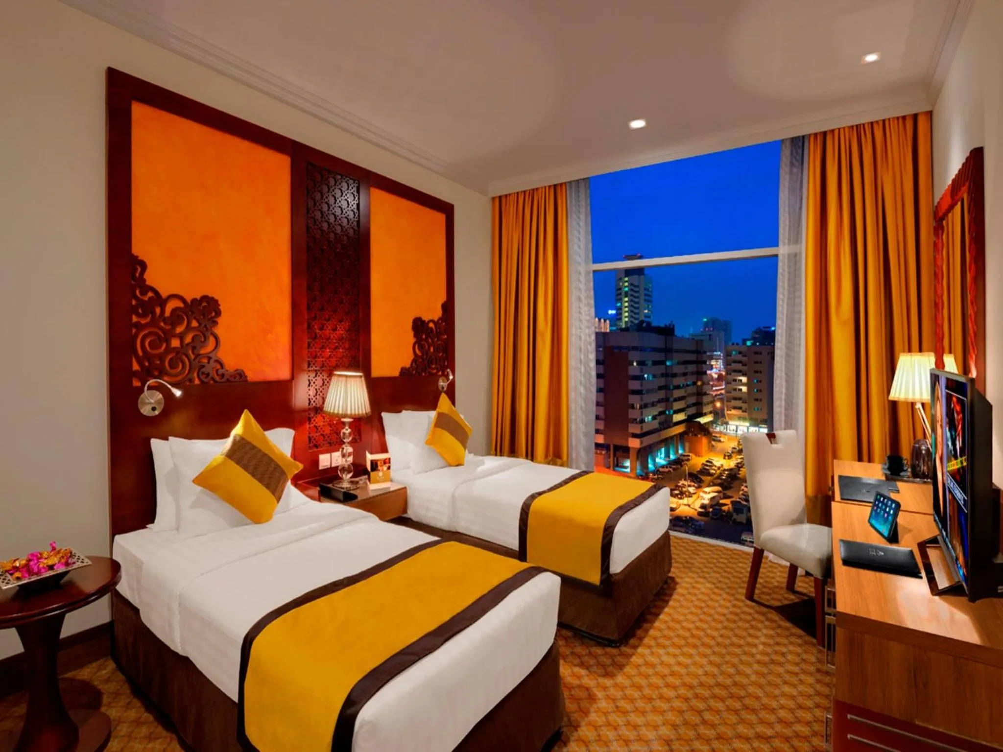 View (from property/room), Bed in Landmark Premier Hotel